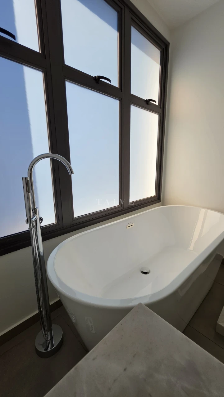Apartamento À Venda 181m², 3 suítes, 2 vagas, andar alto - Edificio Lumini Gleba Palhano Londrina