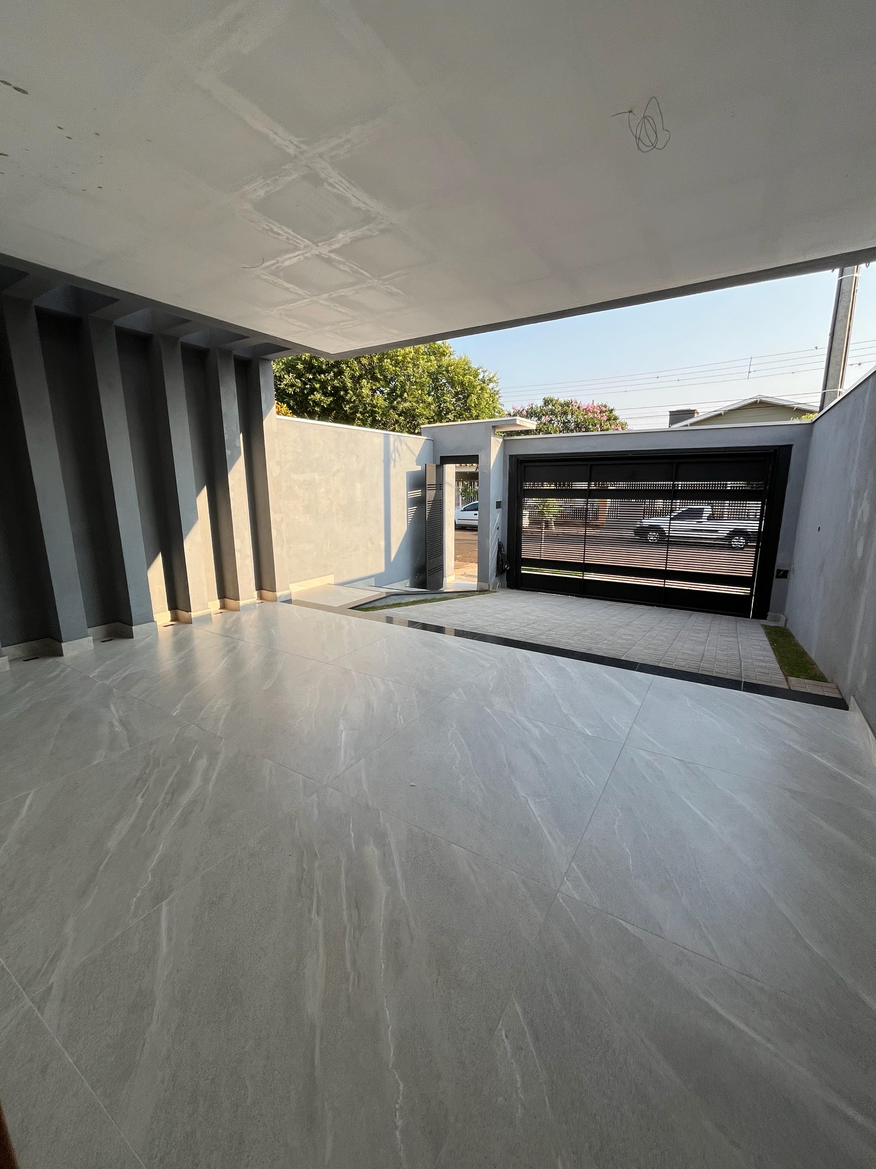 Casa  alto padrão,  à Venda, 140m², 3 dormitórios, 1 suíte próximo ao Aeroporto - Dom Pedro, Londrina, PR