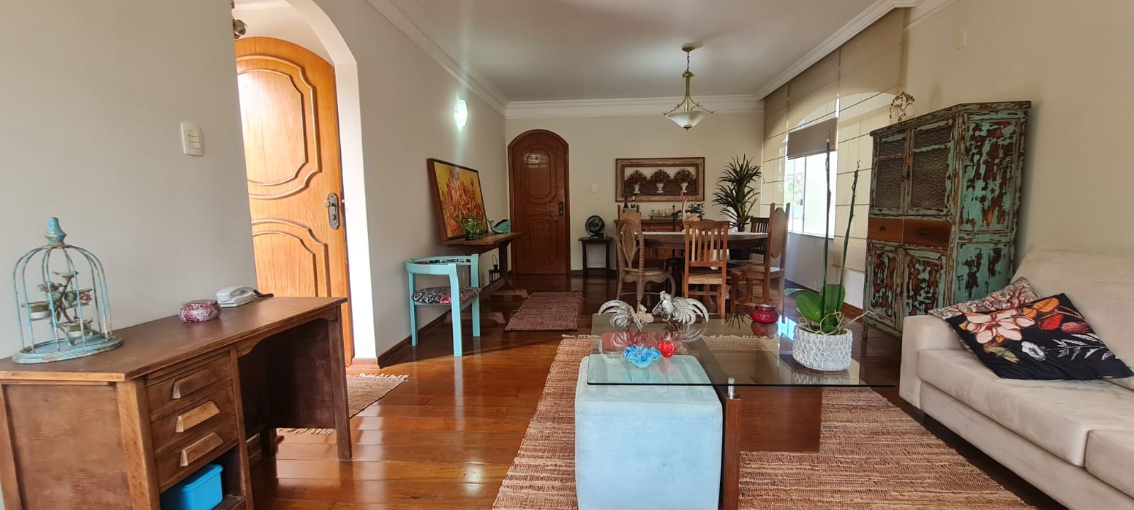Casa Duplex  à venda, 404m² úteis, 4 quartos sendo 3 suítes,  4 vagas- Jardim Quebec, Londrina, PR
