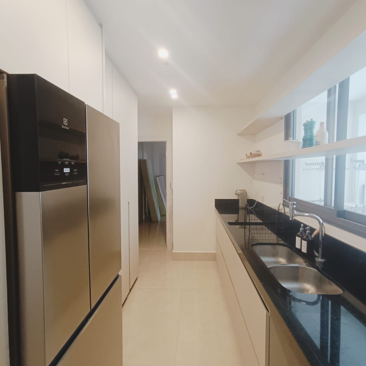 Apartamento à Venda, Ed Grand Palais, 3 suítes , completo em móveis planejados, andar alto- Gleba Fazenda Palhano, Londrina, PR