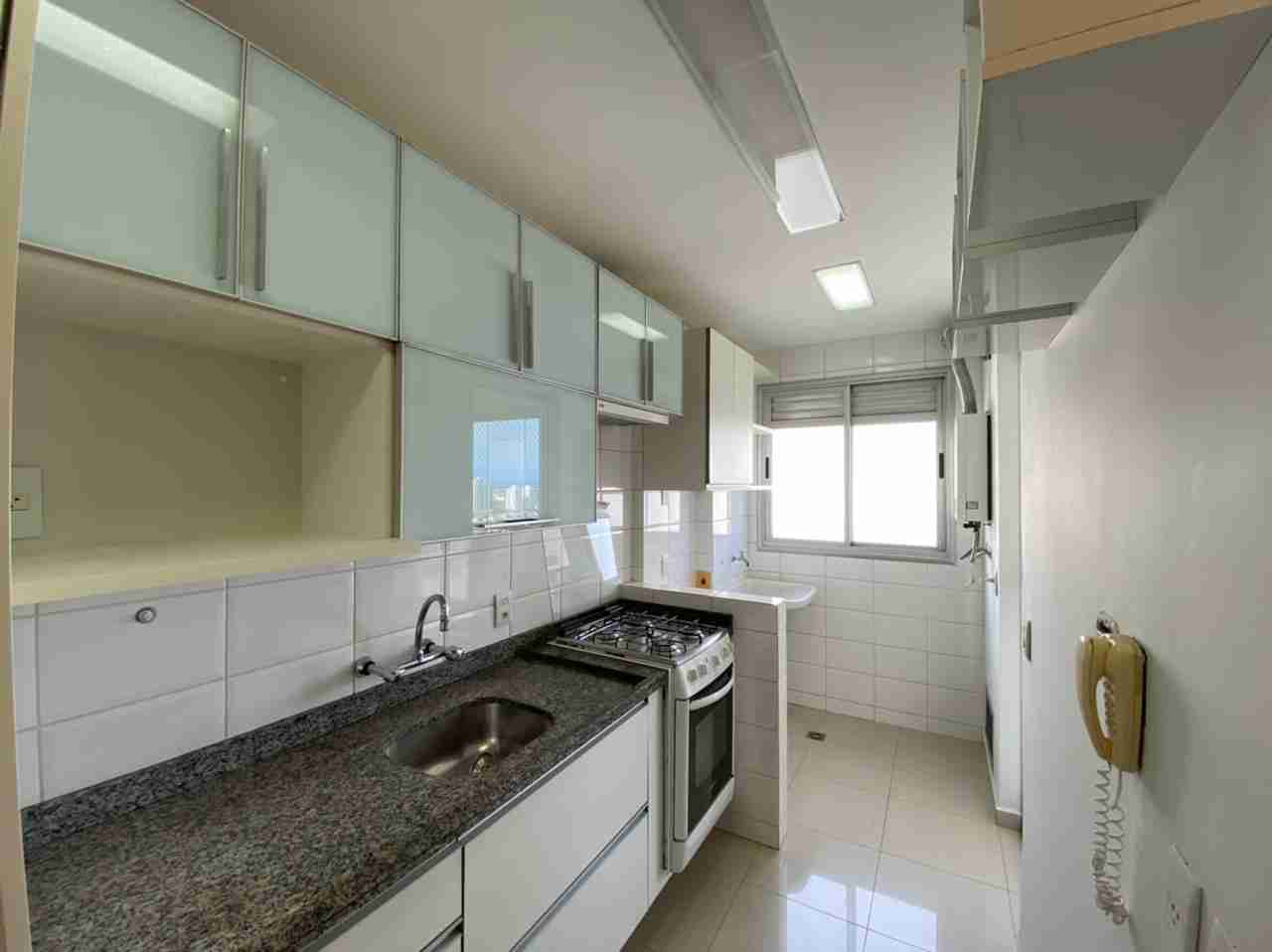 Apartamento à venda, Ed Due Torri, 70m²úteis,  2 quartos, 2 vagas, andar alto, sol da manhã, Bela Suiça, Londrina, PR