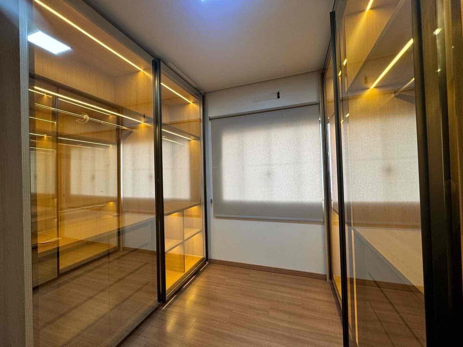 Casa  à venda, Royal Forest, 292m² úteis, 3 suítes, piscina aquecida, 4 vagas - Esperança, Londrina, PR