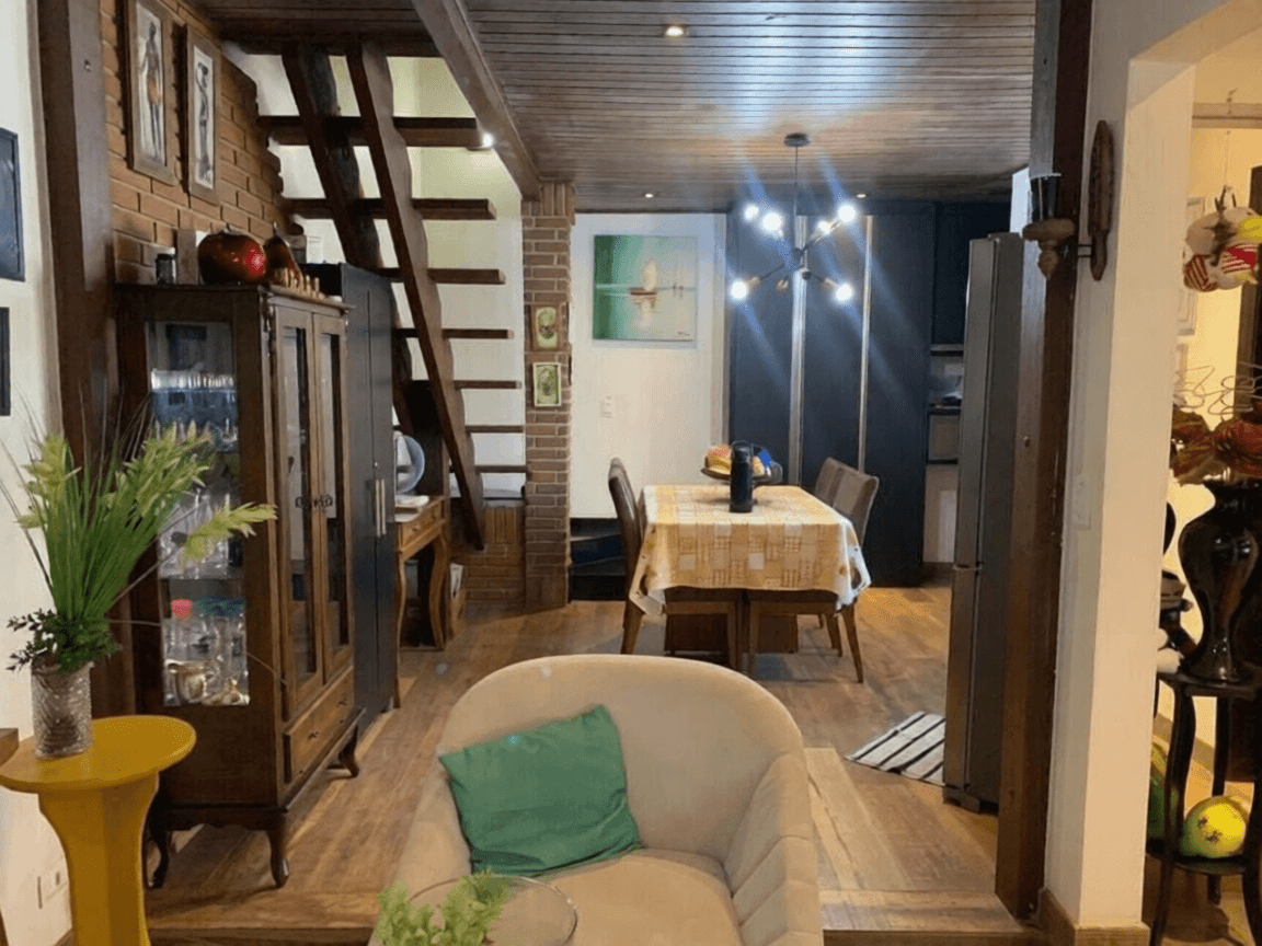Casa à venda, 500m² terreno e 132m² construção, 2 suítes, piscina e churrasqueira, 4 vagas - Granville Parque Residencial, Londrina, PR