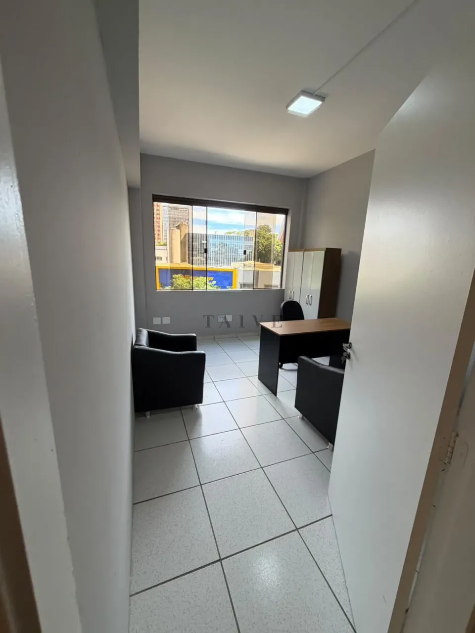Comercial Para Alugar Centro Londrina, mobiliada, climatizada, de 11 m², 13 m², 19 m², 20 m², 22 m², a partir de 1.590 reais - foto 16