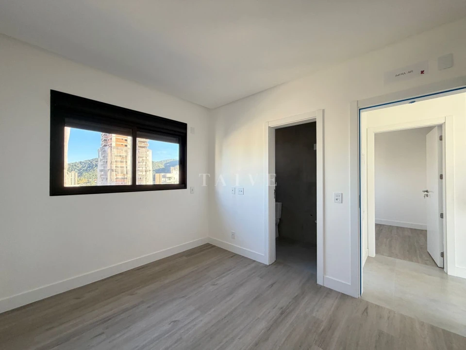 VENDA DE DIREITOS - Apartamento Itapema A Venda Vista Mar 4 Suítes Alto Padrão