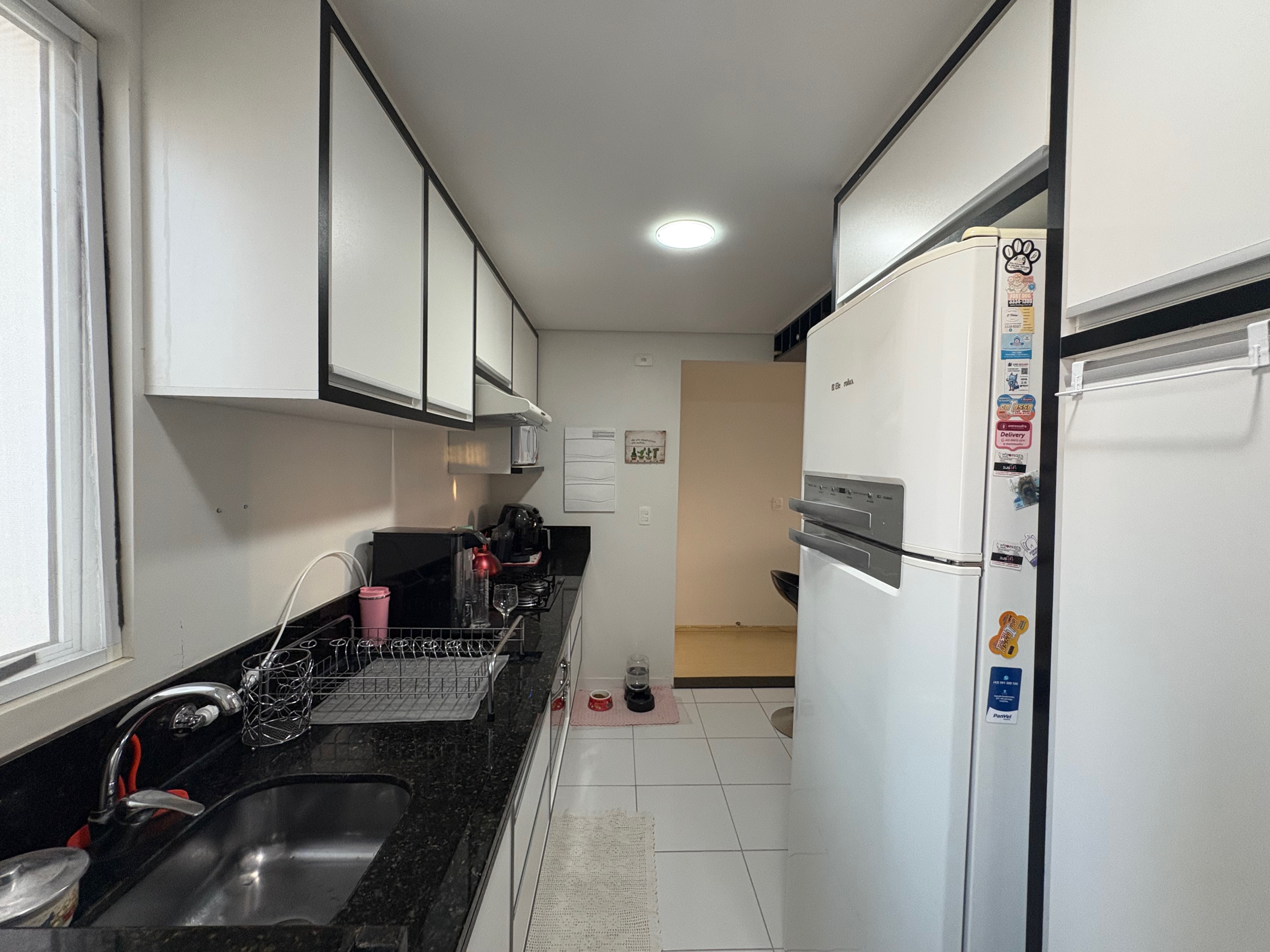 Apartamento à venda, Residencial Ibiza, 2 quartos sendo 1 suíte, andar alto, sacada com churrasqueira, Vila Ipiranga, Londrina, PR