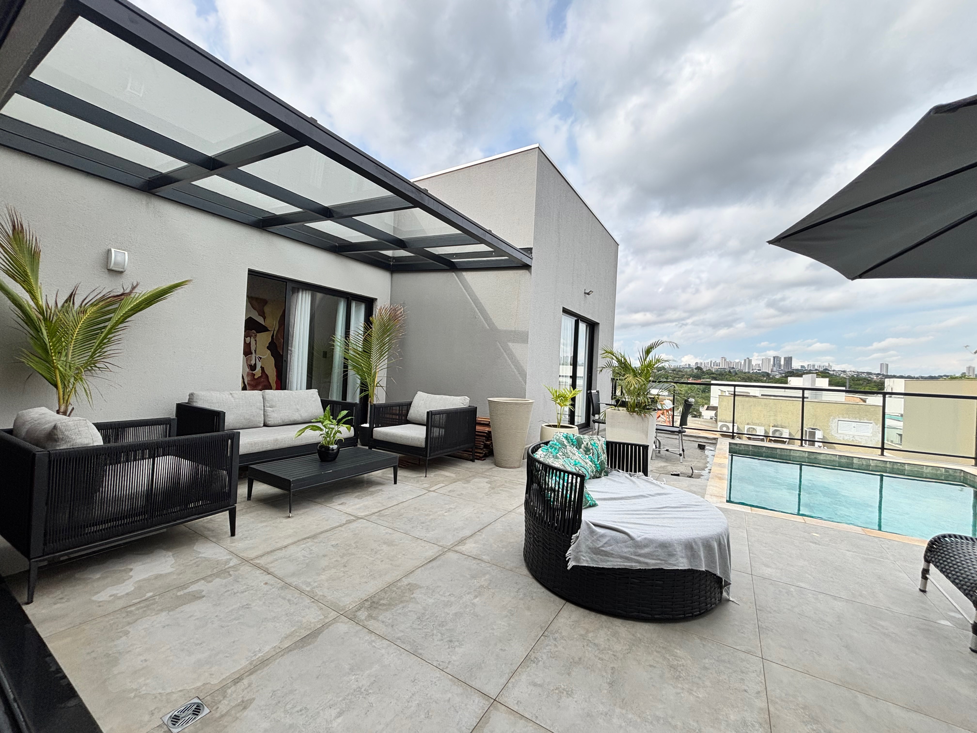 Casa térrea à venda, Condomínio Sun Lake, 249m² de construção, 3 suítes, 4 vagas  - Recanto do Salto, Londrina, PR