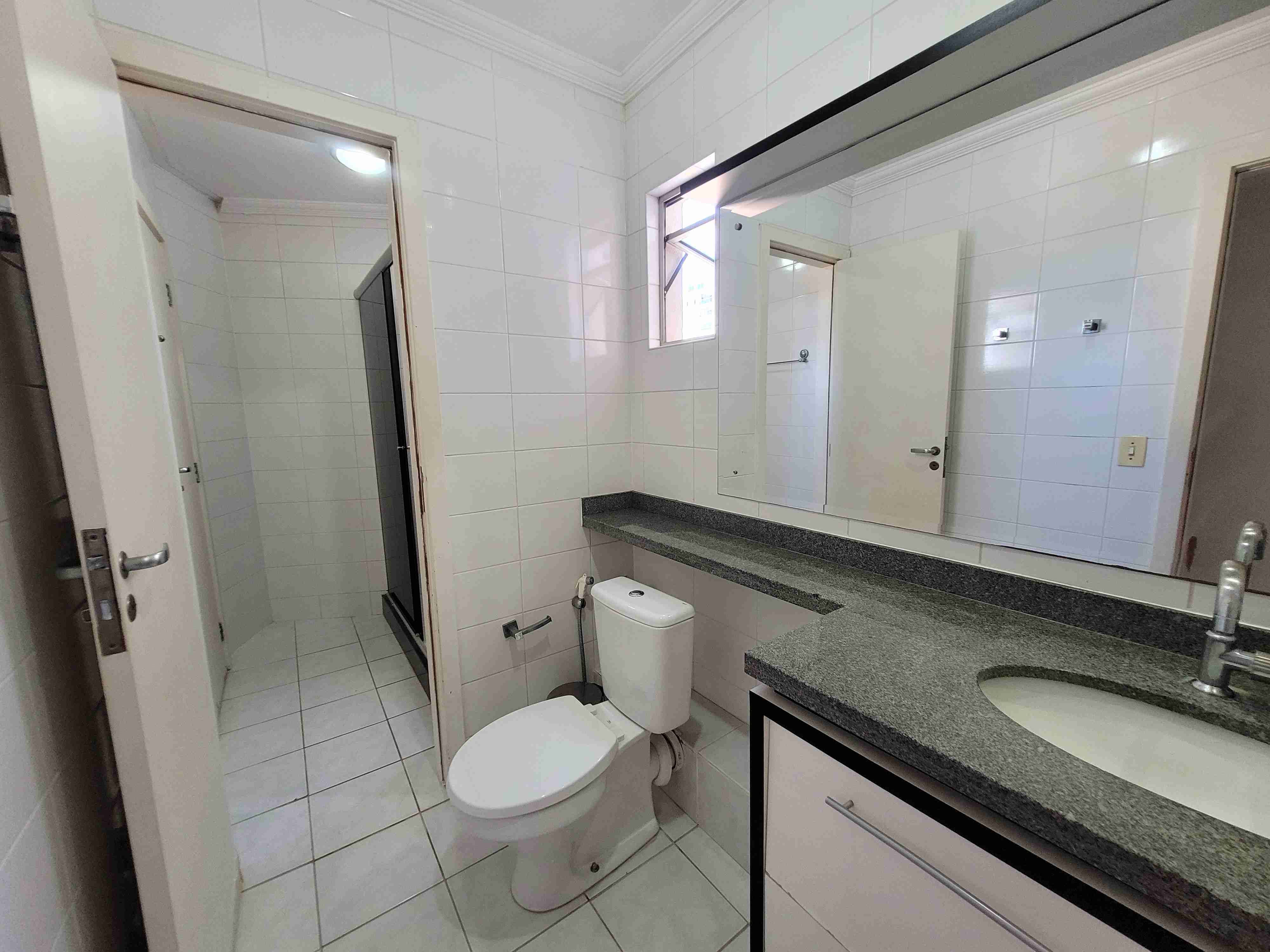 Apartamento à venda no Edifício Studio V,2 quartos sendo 1 suite, mobiliado, sol da manha,Centro, Londrina, PR