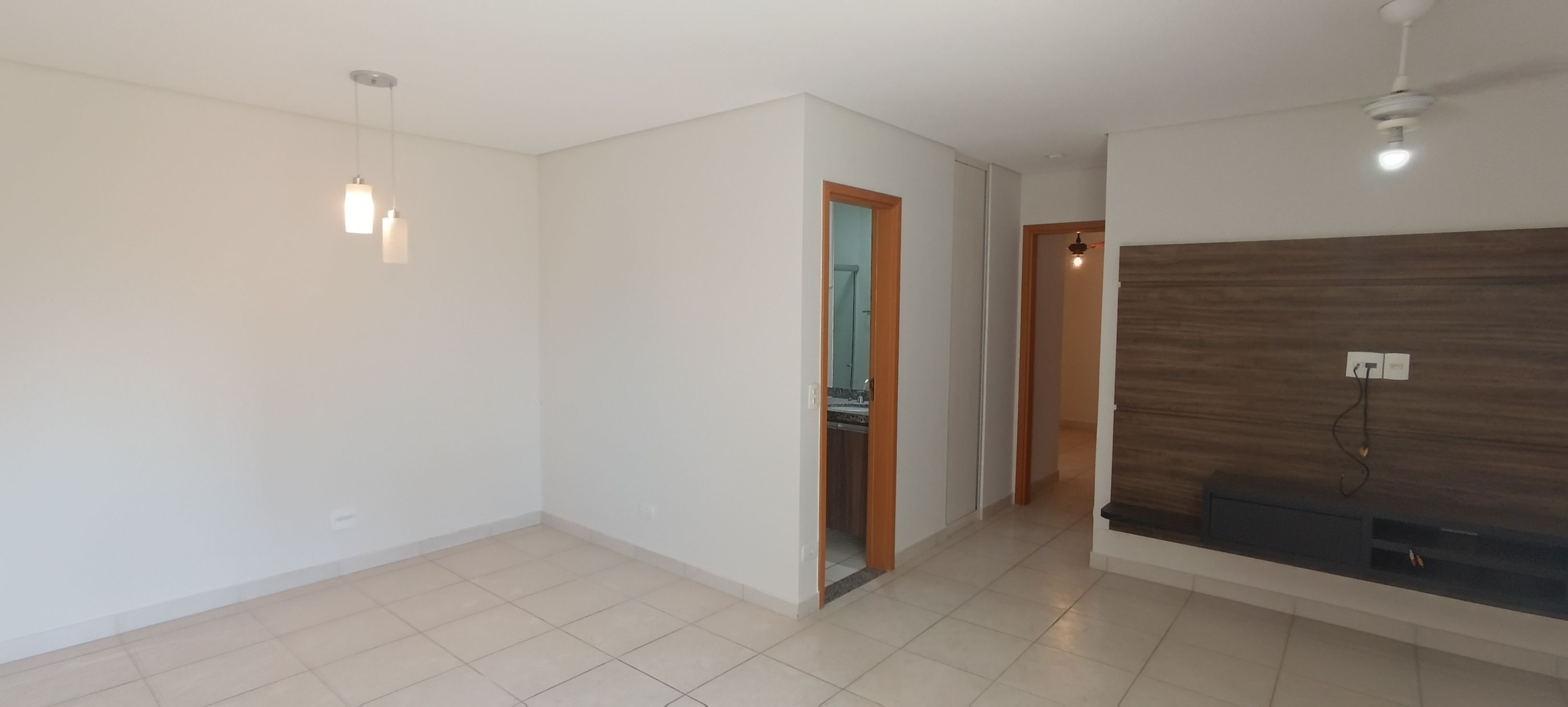 Apartamento à venda, Edifício Aquaparque, 69m², 2 quartos sendo 1 suíte, próx Av Maringá- Vitória, Londrina, PR