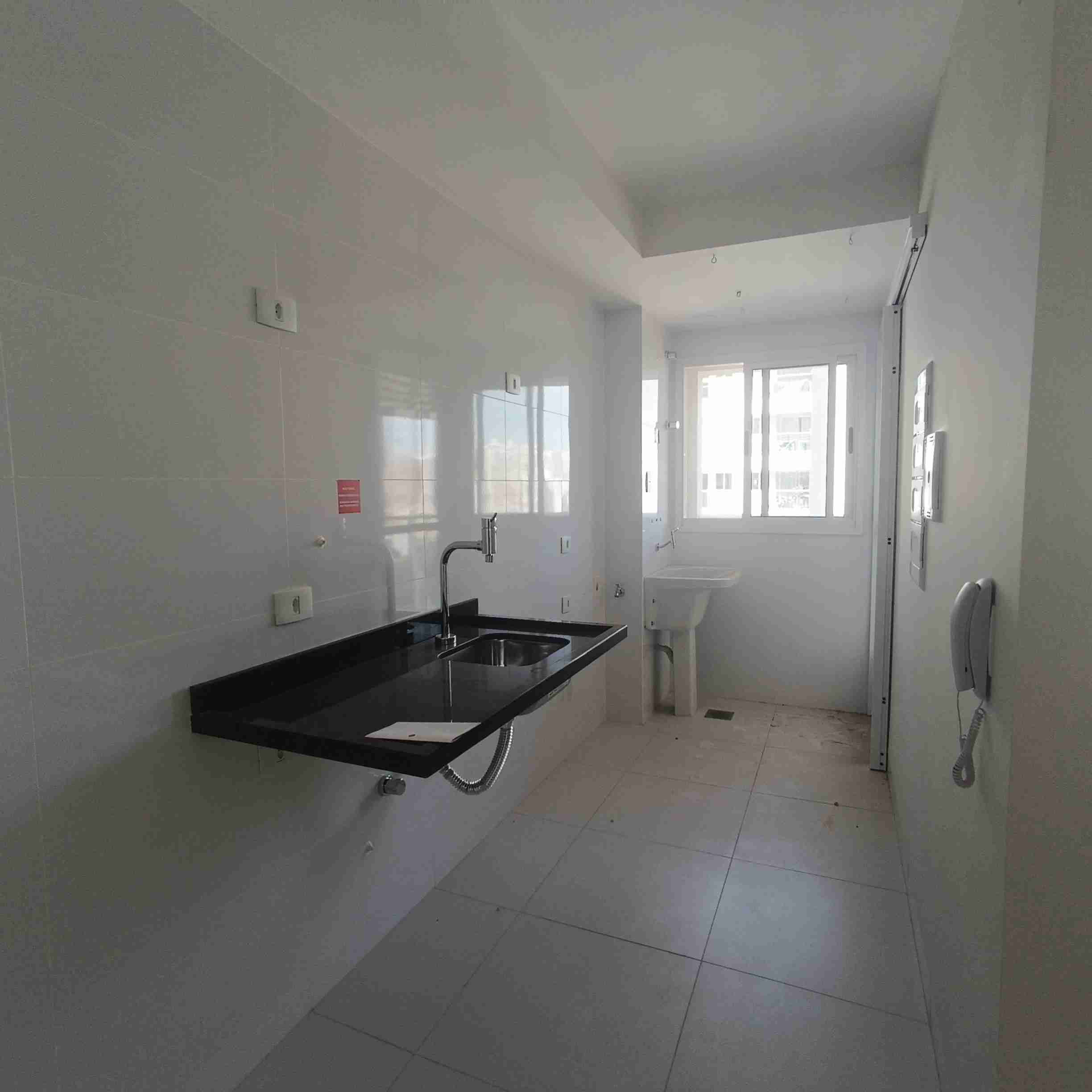 Apartamento à Venda, Edifício Vista Parque lago, 71m² úteis, 3 quartos sendo 1 suíte, 2 vagas, andar alto -  Jardim Presidente, Londrina, PR