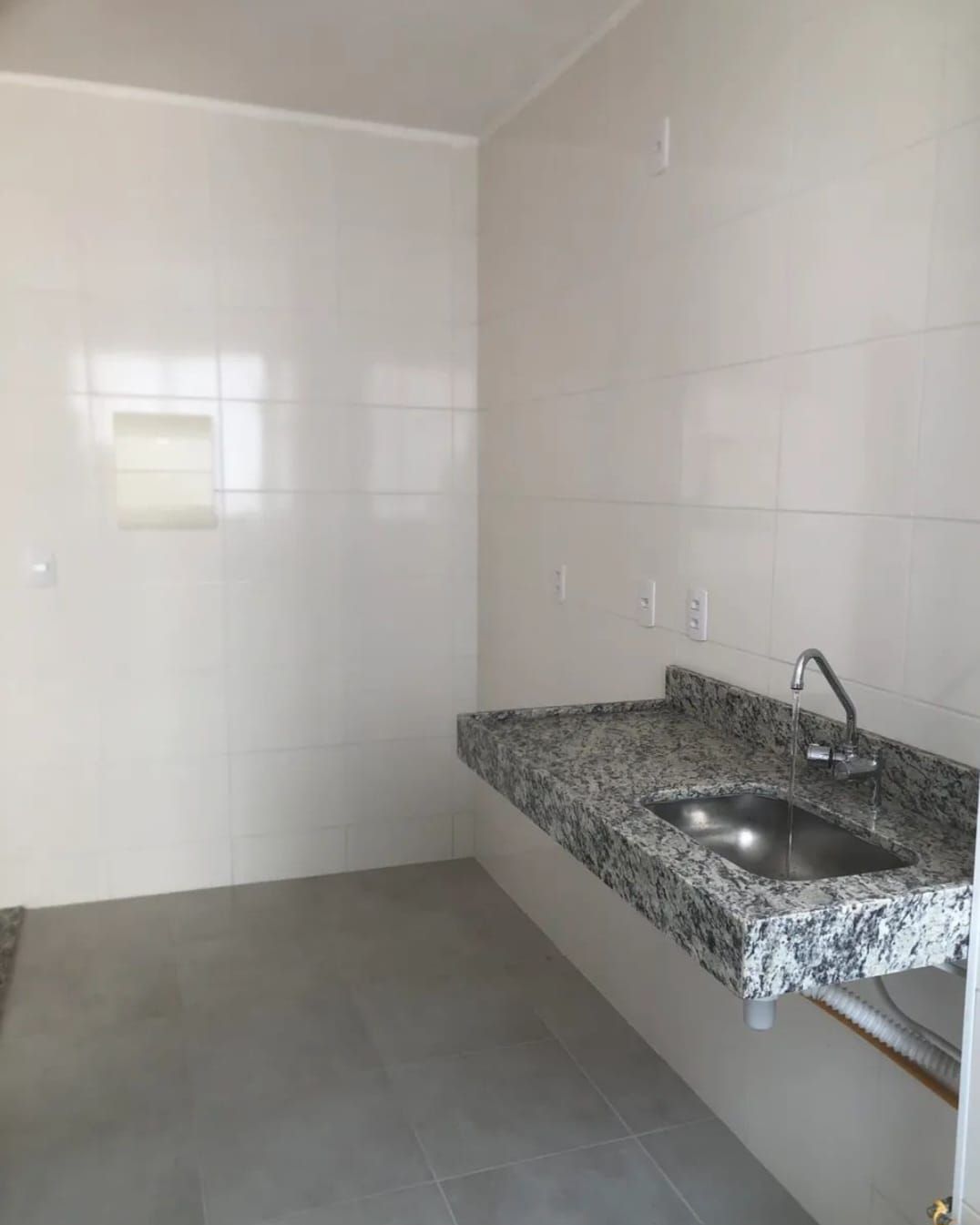 Apartamento à venda, Residencial La Sicília,45 m², 2 quartos, Gleba Fazenda Palhano, Londrina, PR