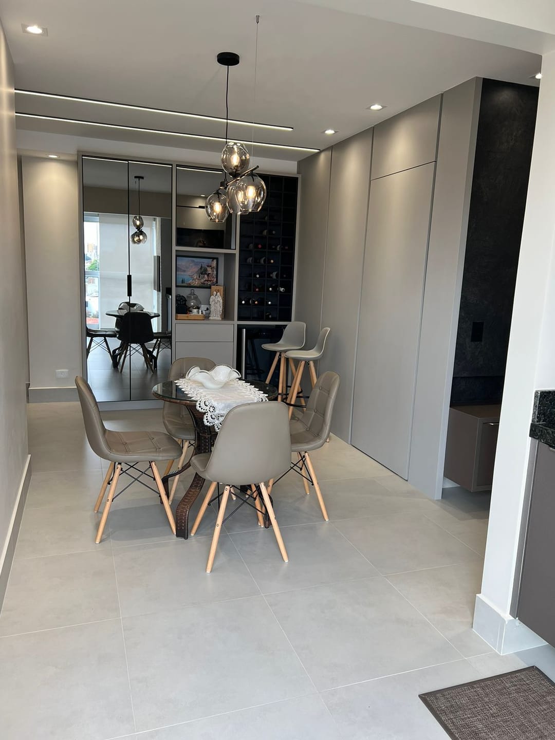 Apartamento à venda, Edifício  Vista Parque Lago, 71m² úteis, 2 quartos (sendo 1 suíte) 2 vagas, andar alto, sol da manhã - Jardim Presidente, Lo