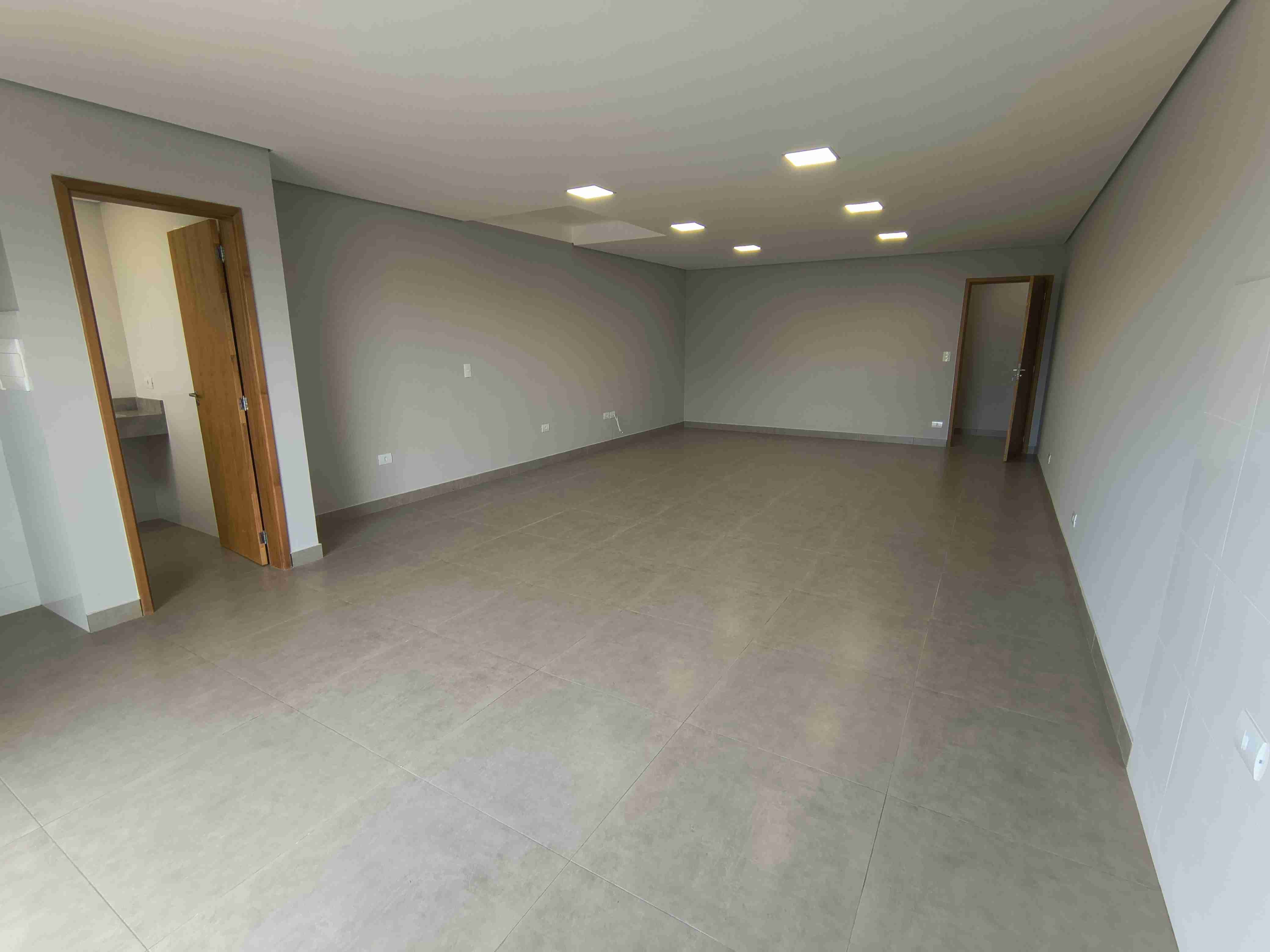 Sala para locação, 58M², Av. Jorge Casoni próximo a rodoviária- bairro Lago Igapó - Londrina-PR