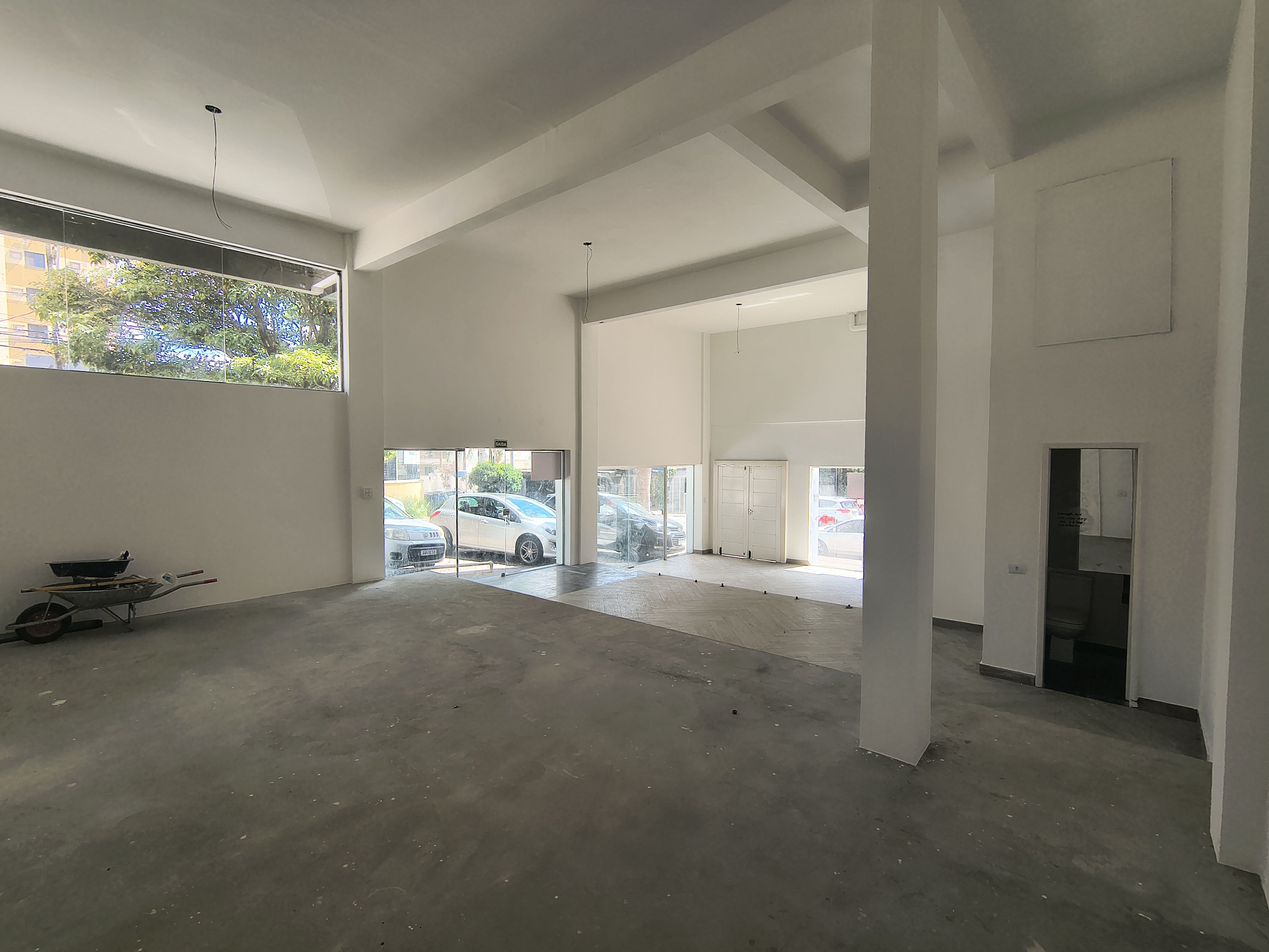 galpão para locação, Rua Pará, 120M², 4 garagens, Centro, Londrina-PR