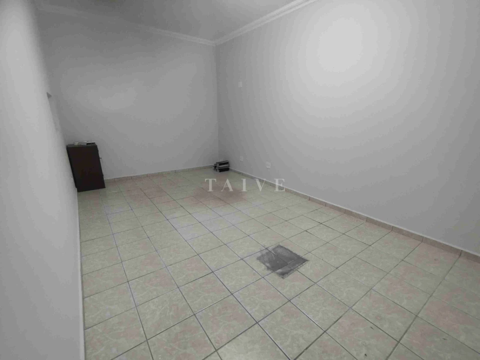 Barracão para locação, Av. Maringá, 358M² úteis, amplo, 5 garagens, Londrina-PR - foto 16