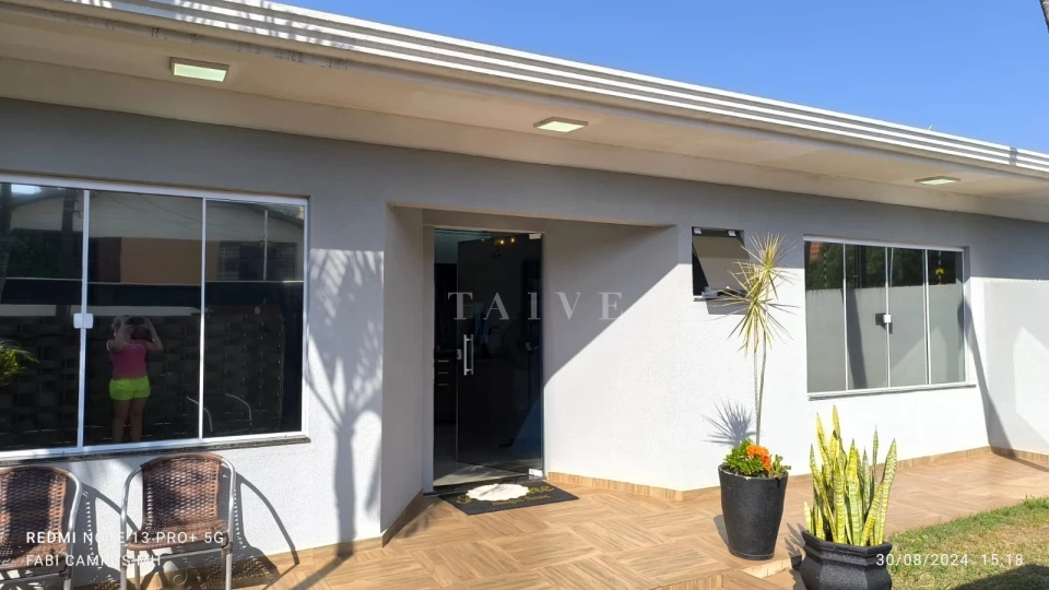 Casa à venda no Jardim Quebec, 614m², 3 Quartos sendo 1 suíte, 5 banheiros, 2 lavabos e 4 vagas de garagem, Londrina, PR - foto 10