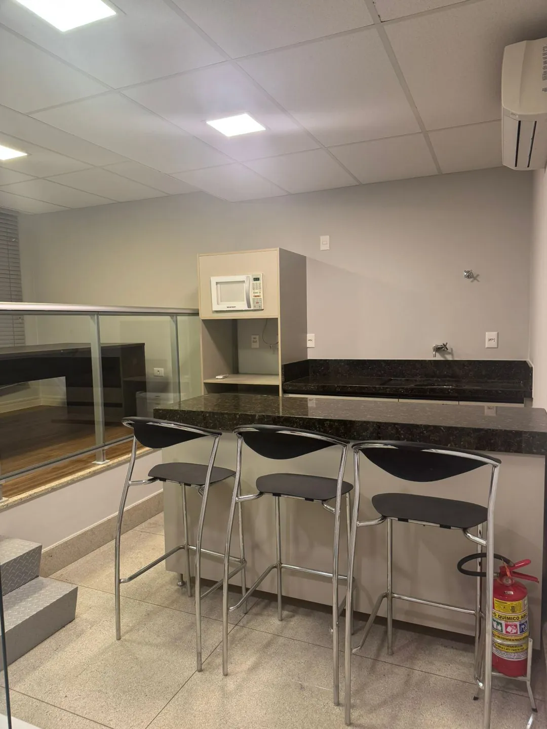 Conjunto comercial para alugar mobiliado Jardim do Lago, Londrina, PR