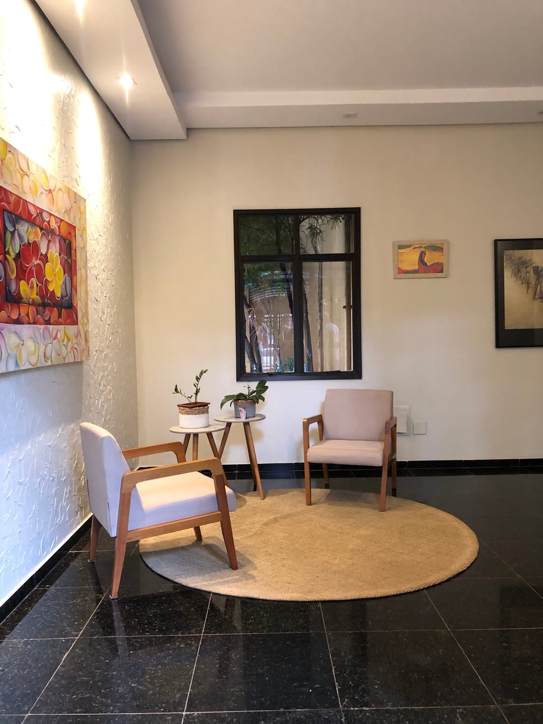 Apartamento à venda, Edifício Saint Simon, 57m² úteis, 1 quarto com suíte e closet, duplex, mobiliado - Centro, Londrina, PR