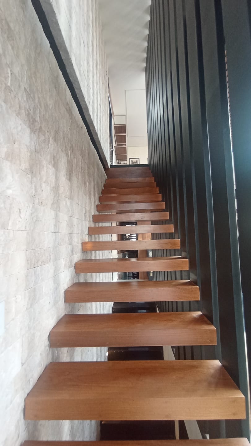 Casa à venda, 529m² construção, 5 suítes ,Piscina borda infinita, Pomar, 4 vagas - Condominio Terras de Canaã, Cambé, PR