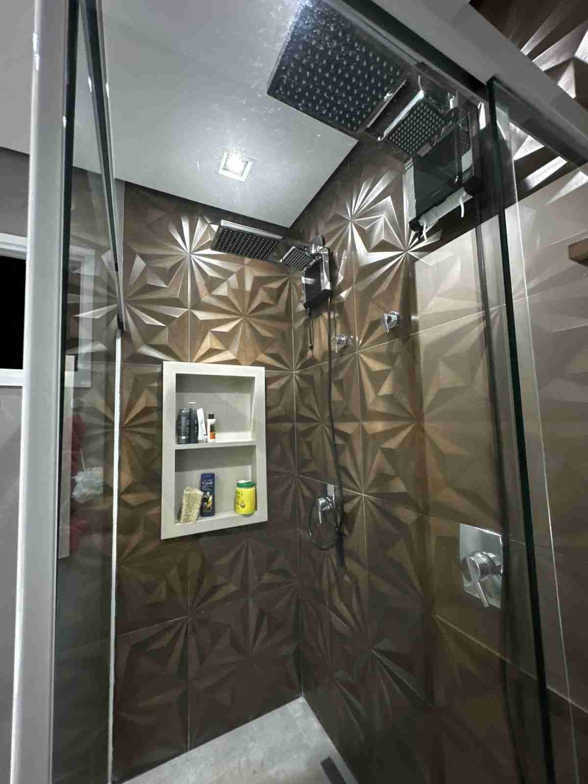 Casa para locação, mobiliada , 3 suítes, 4 vagas, no condomínio Terras de Canaã,Cambé - PR