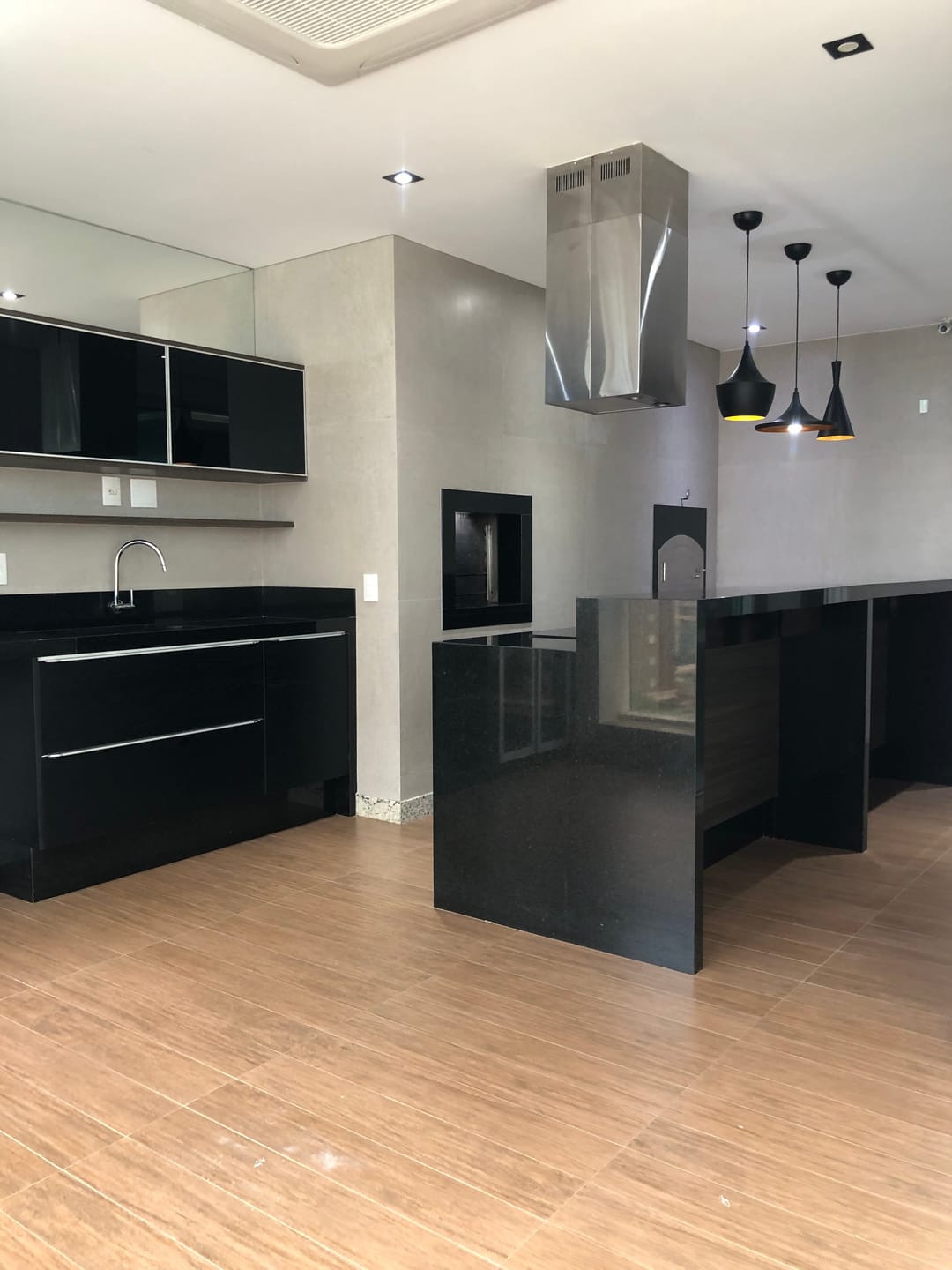 Apartamento à venda, Edifício Le Blanc, 236m² úteis, 3 suítes, 4 vagas, elevador privativo, ampla varanda gourmet - Gleba Palhano, Londrina, PR