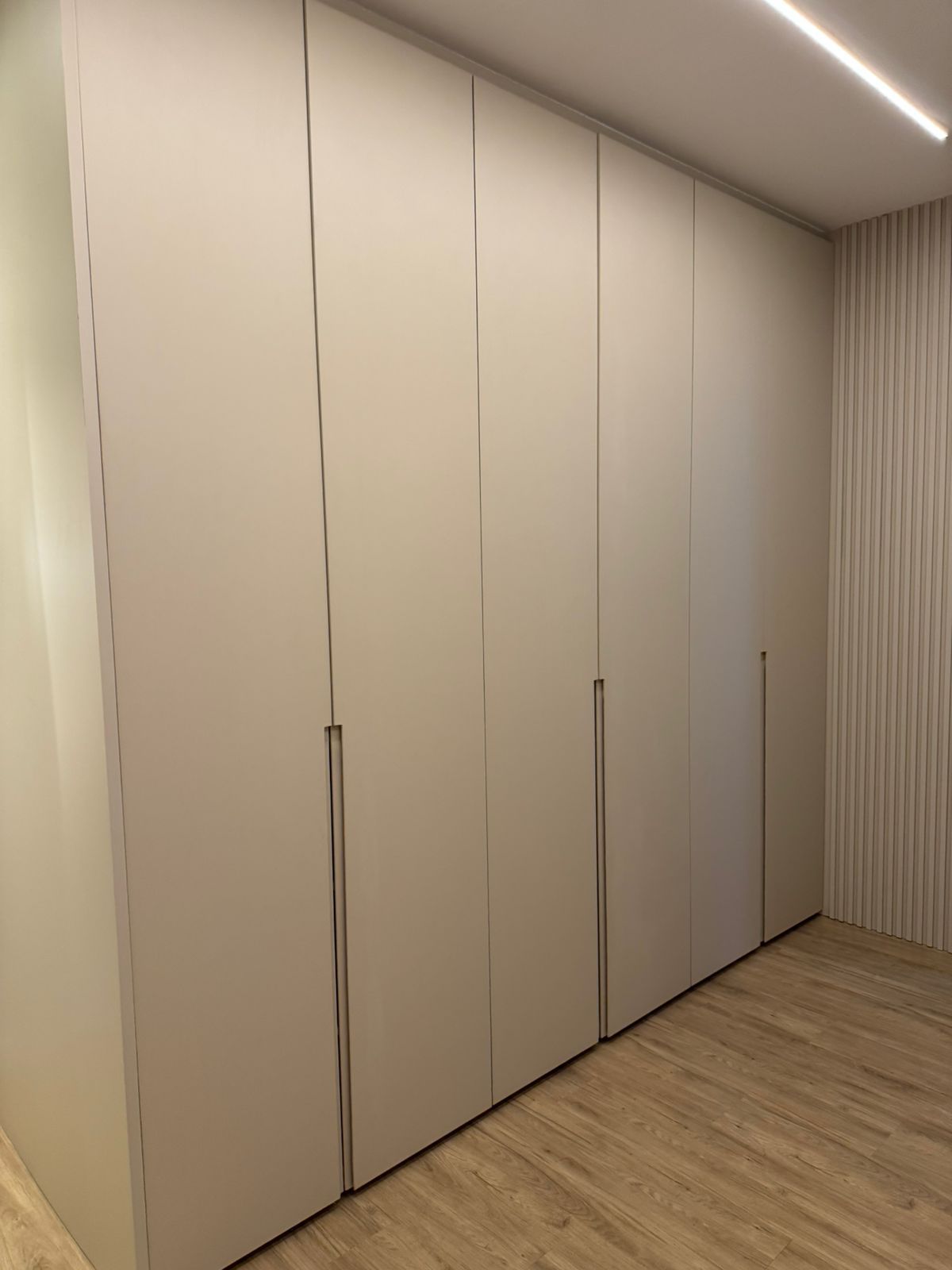 Apartamento à venda, 2 suites, 89 m², Condominio Insight, Gleba Fazenda Palhano, Londrina, PR
