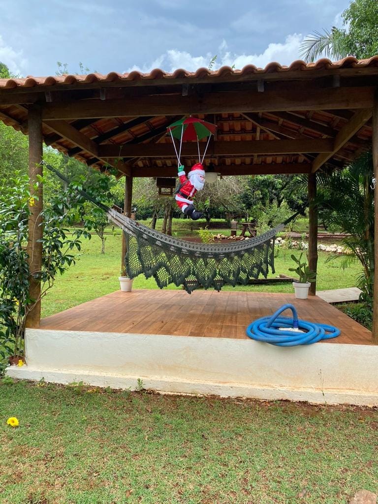 Chácara à Venda, fazenda nata, casa com 250m² de construção, 3 quartos sendo 1 suite -  Londrina, PR