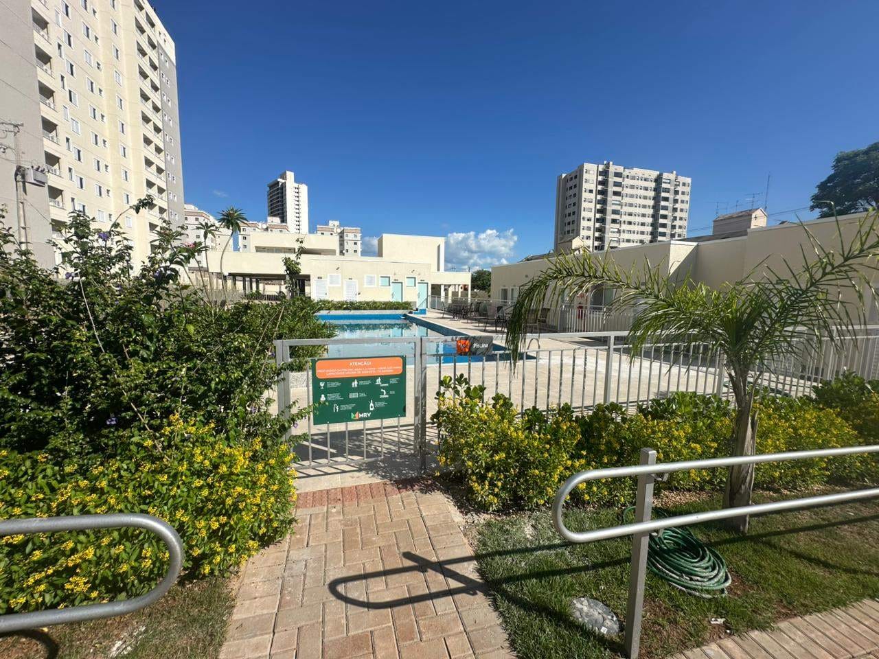Apartamento à venda, próximo à Universidade Estadual de Londrina (UEL) , Londrina - PR