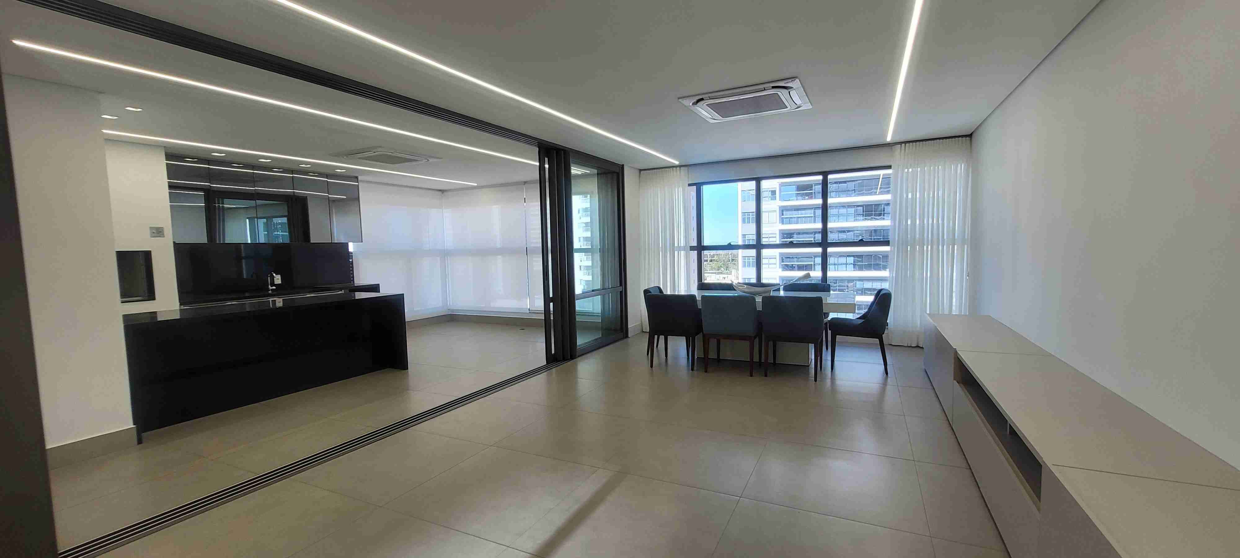 Apartamento para locação no Edifício Epic, 3 Suites, andar alto, Semi mobiliado , 2 vagas- Gleba Palhano-PR