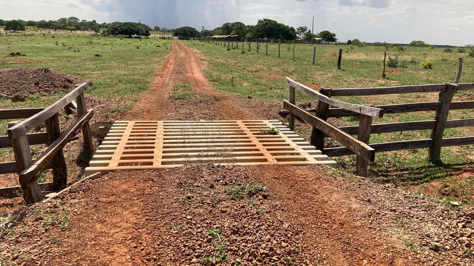 Fazenda à venda, 3000 hectares região de  Alto Garças, MT, 1400 ha abertos e agricultáveis, poço artesiano, casa sede, casa funcionário