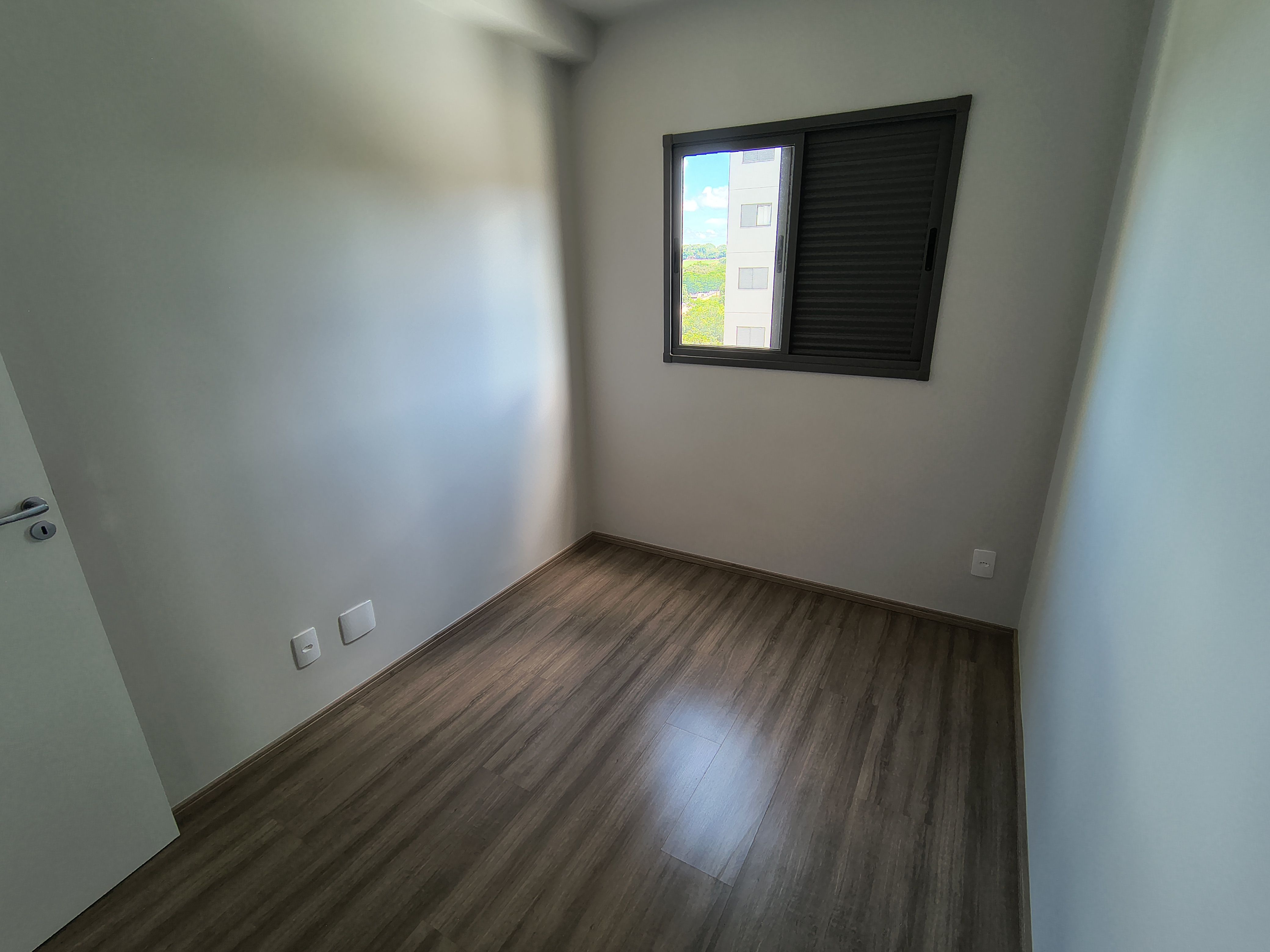 Apartamento à venda, Edifício carmel, 64M² úteis, 2 sendo 1 suíte, Sala estendida, Gleba Palhano,  Londrina - Pr