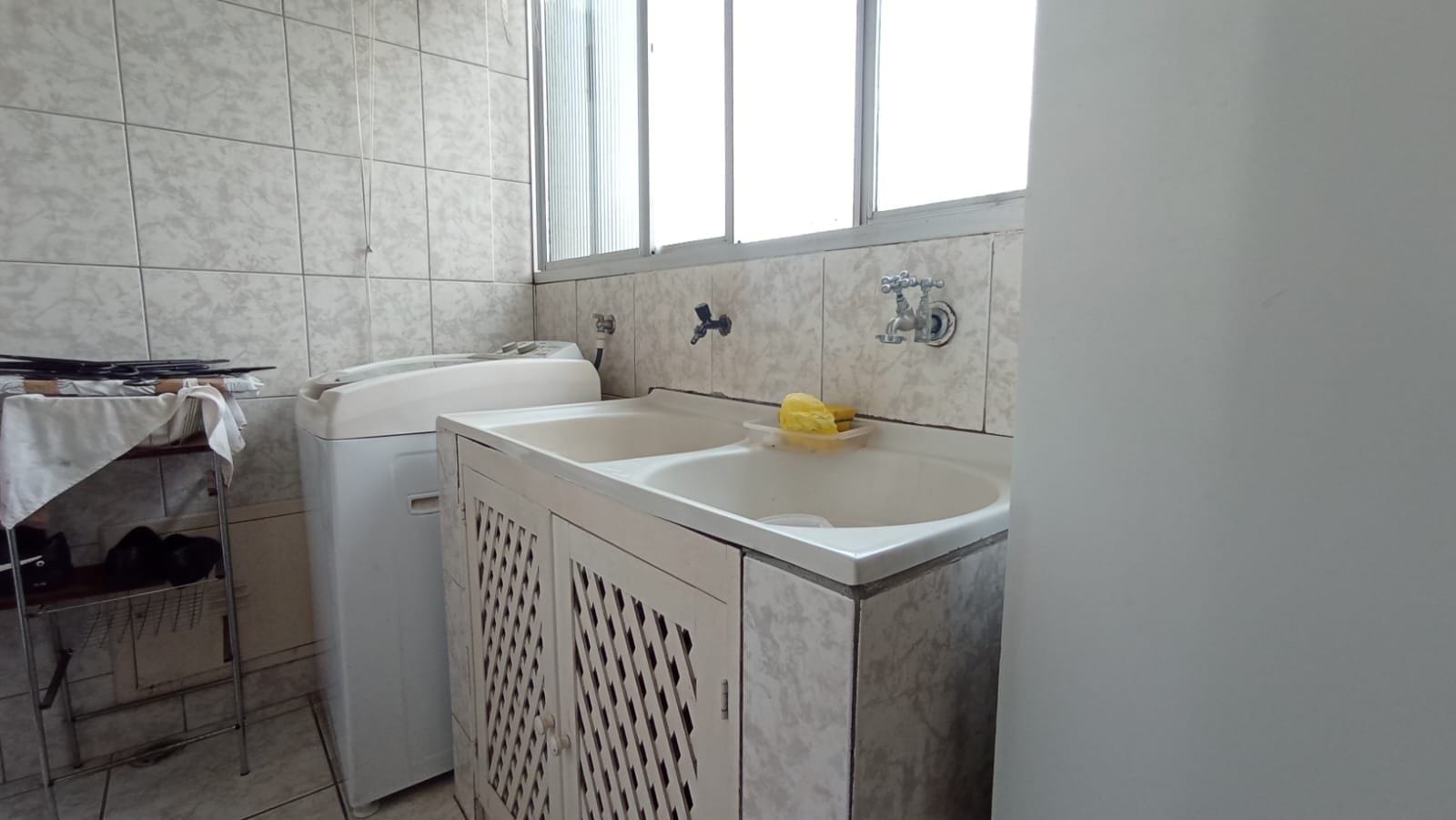 Apartamento à venda, Residencial Monterrey, 71m², 3 dormitórios, 1 banheiros, 1 vagas de garagem, 5º andar, Região Leste, Jardim Antares, Londrin