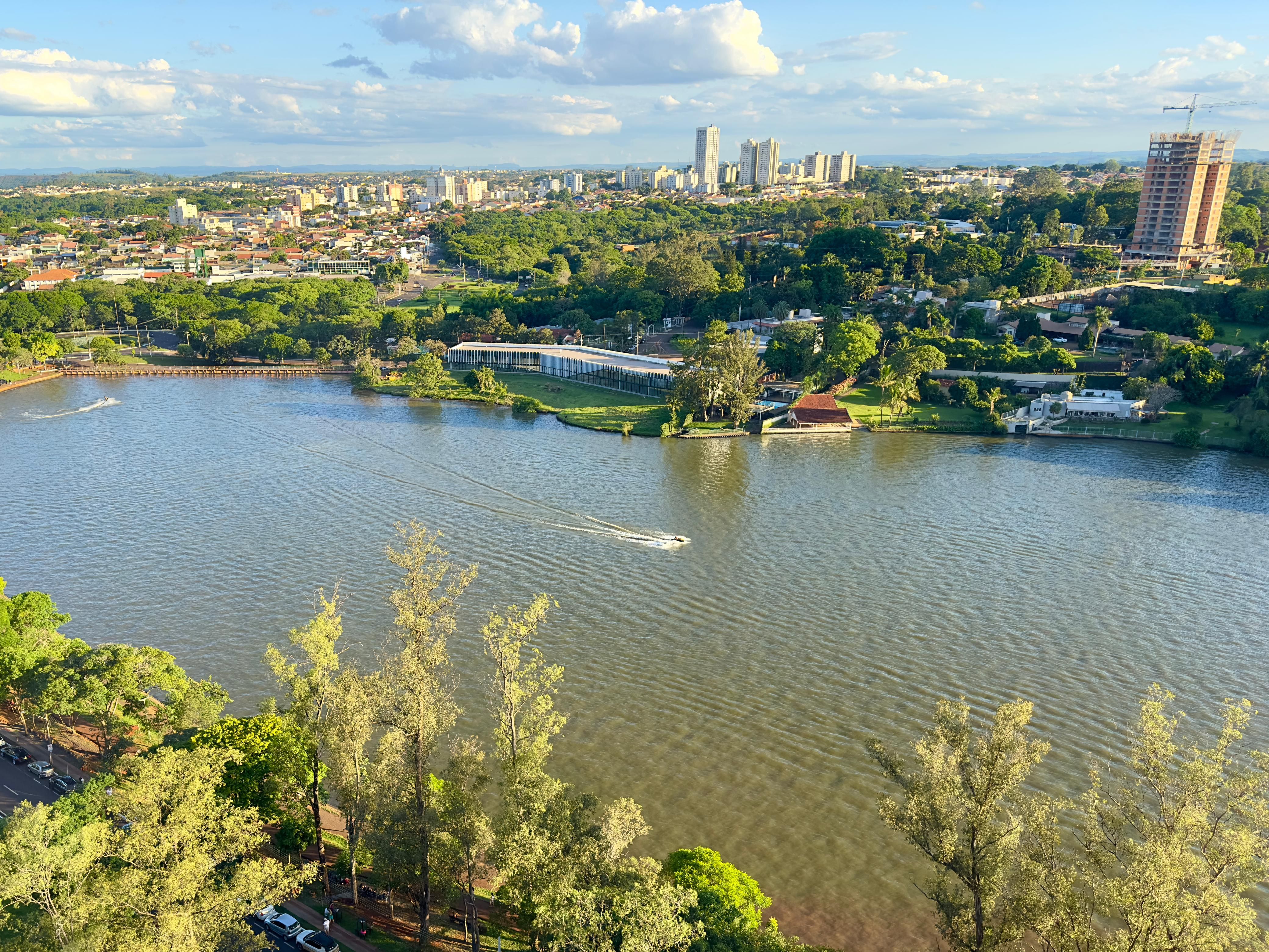 Apartamento a venda Edifício Ópera House, vista lago, 3 suites, 3 vagas ,andar alto - Jardim Londrilar, Londrina, PR