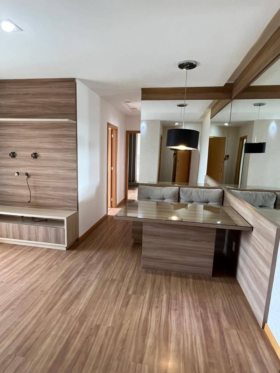 Apartamento à venda, Edifício Alameda Eco Resort , 83m² úteis, 3 dormitórios sendo 1 suíte, 2 vagas , andar alto, Gleba Palhano, Londrina, PR