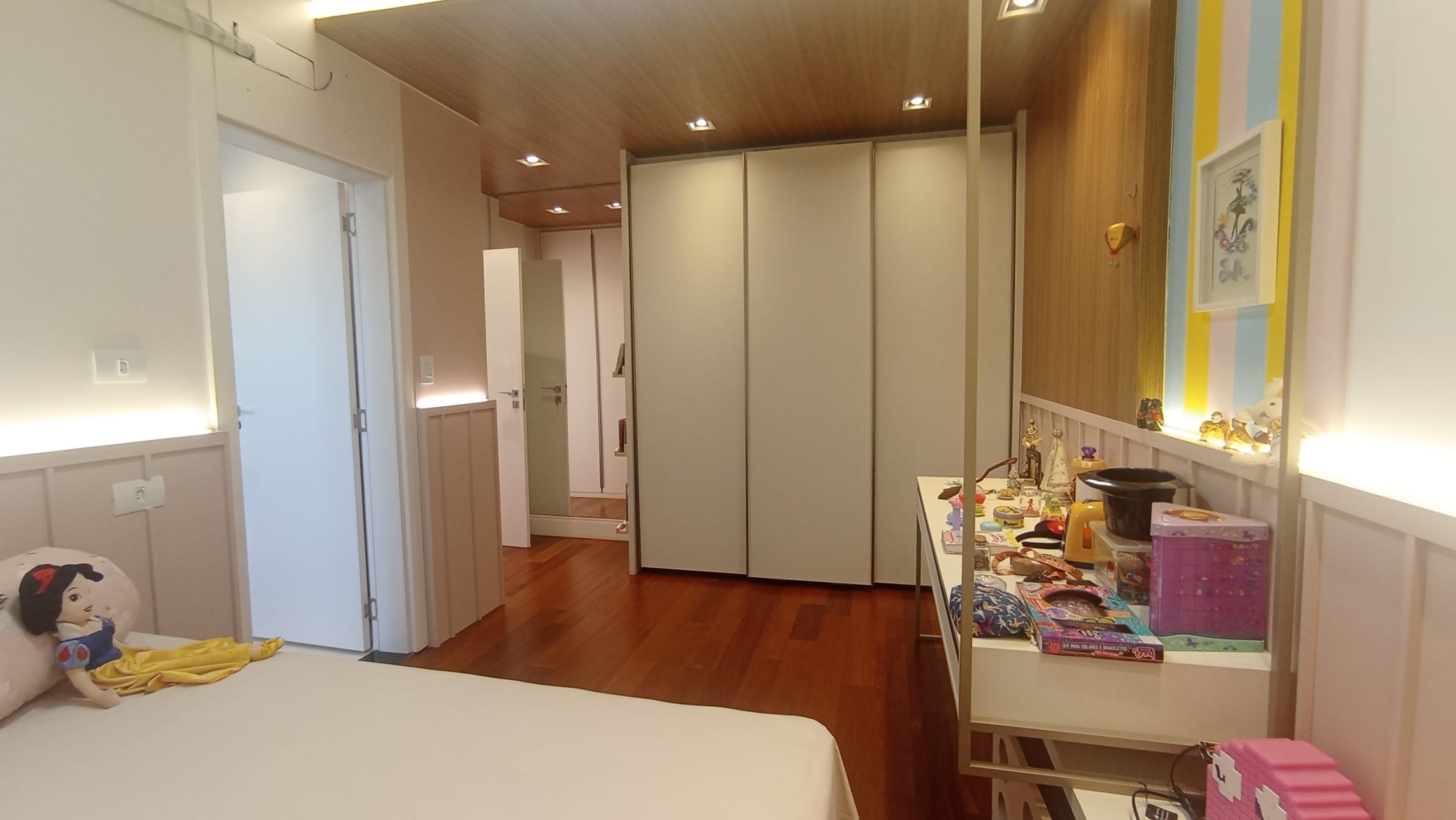 Casa à venda, 529m² construção, 5 suítes ,Piscina borda infinita, Pomar, 4 vagas - Condominio Terras de Canaã, Cambé, PR