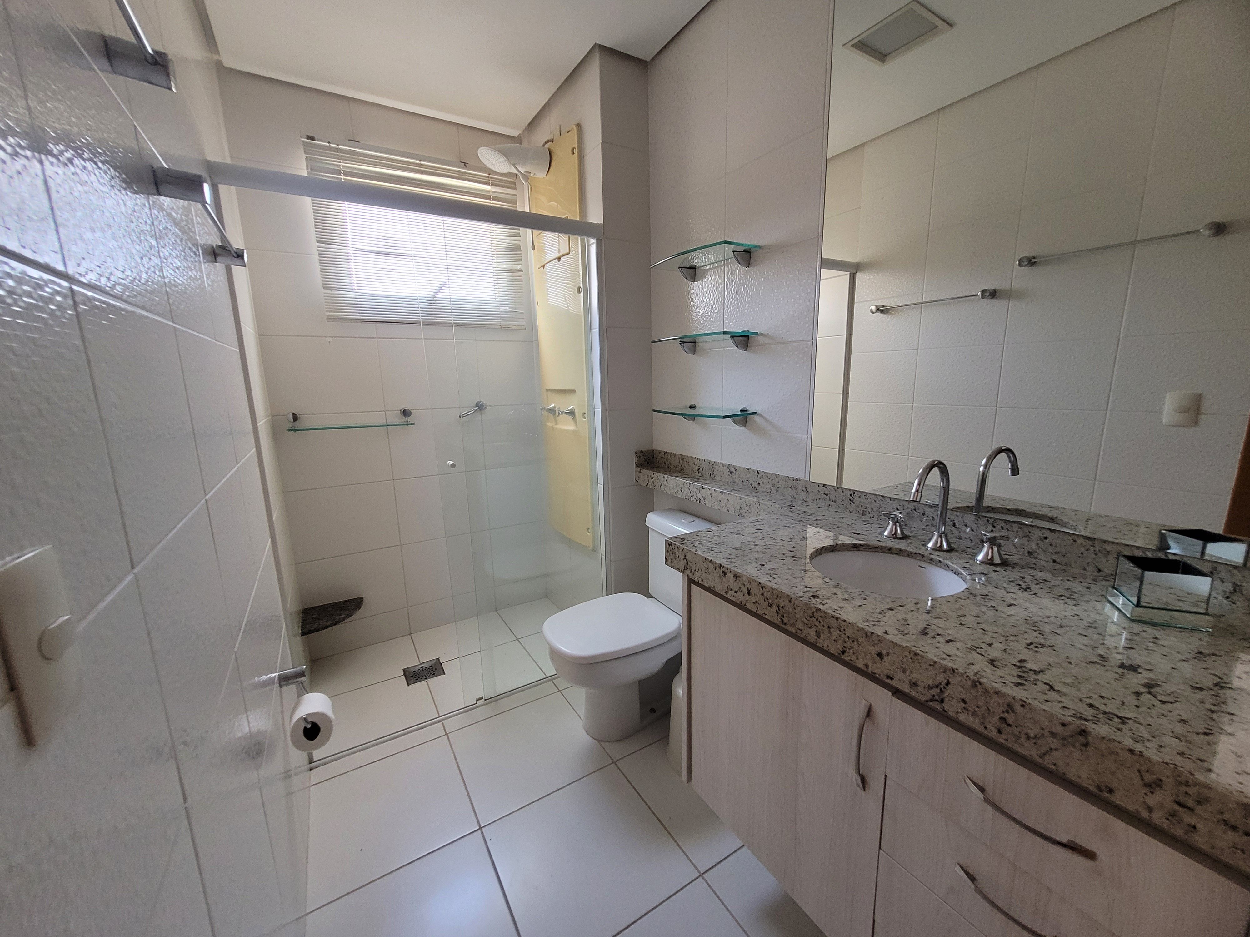 Apartamento à venda, Edifício Terroir, PORTEIRA FECHADA, 113m² úteis, mobiliado, 3 suítes, 2 vagas, andar alto, Gleba Fazenda Palhano, Londrina, 