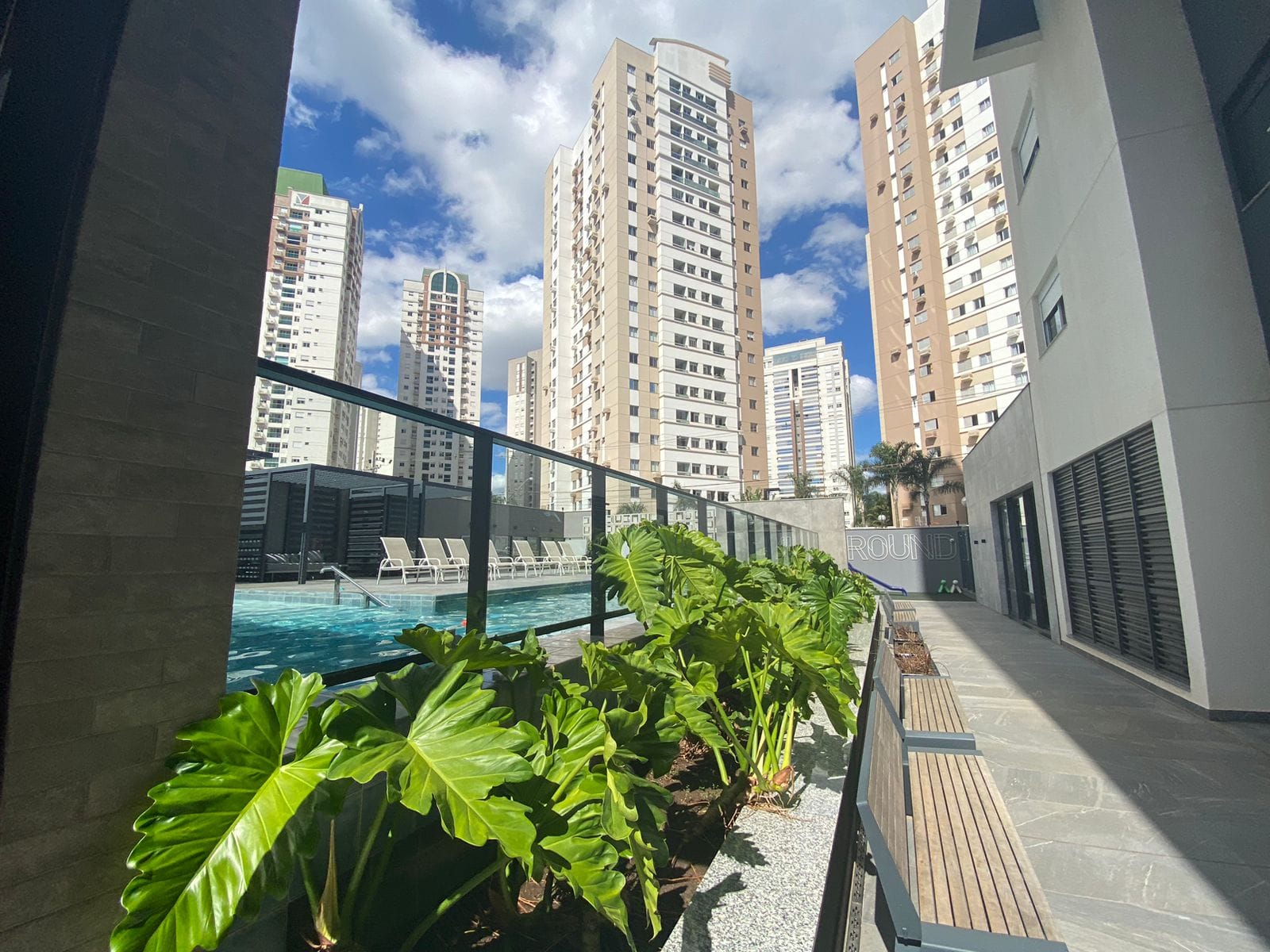 Apartamento à venda, Arch Palhano, 3 quartos, sendo 1 suíte, sacada integrada com churrasqueira, Gleba , Londrina, PR