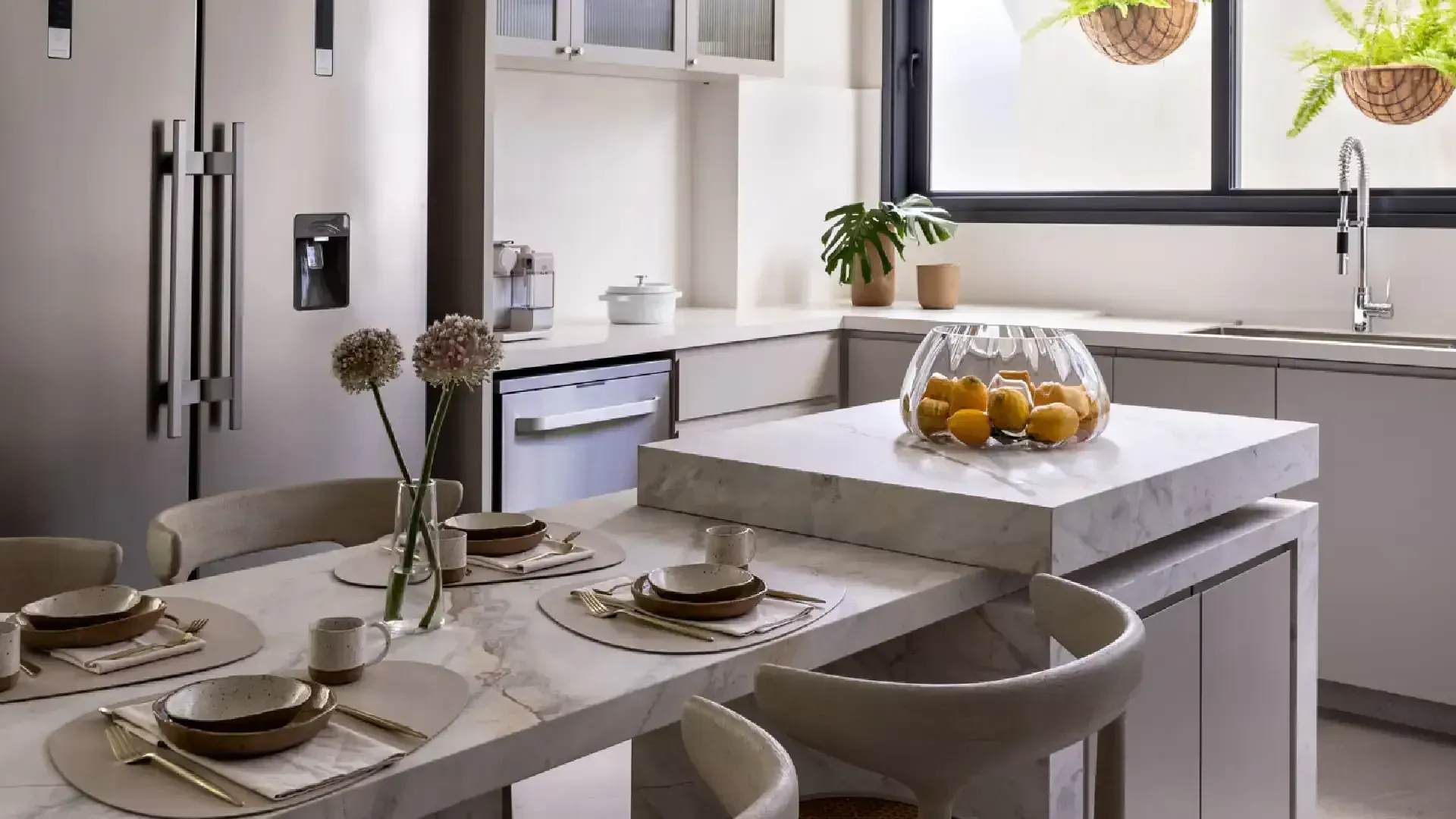 Apartamento à Venda, Edifício Artesano, 336,53m² úteis,  4 suítes, varanda integrada, elevador privativo, 2 vagas - Gleba Fazenda Palhano, Londri