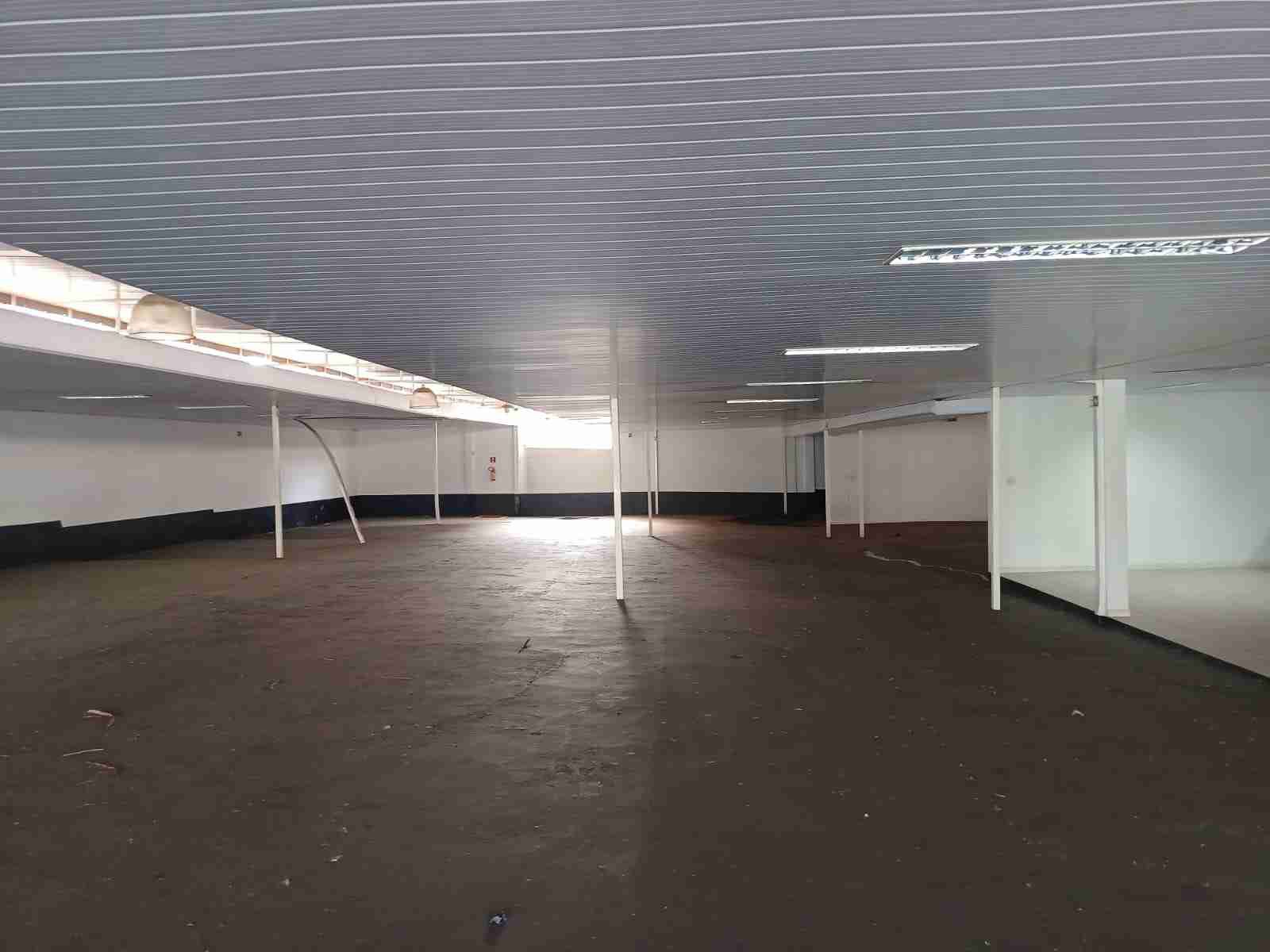Barracão para locação, 800m² úteis, fachada em vidro, excelente localização Av Higienópolis , 8 vagas-  Jardim Higienópolis, Londrina, PR