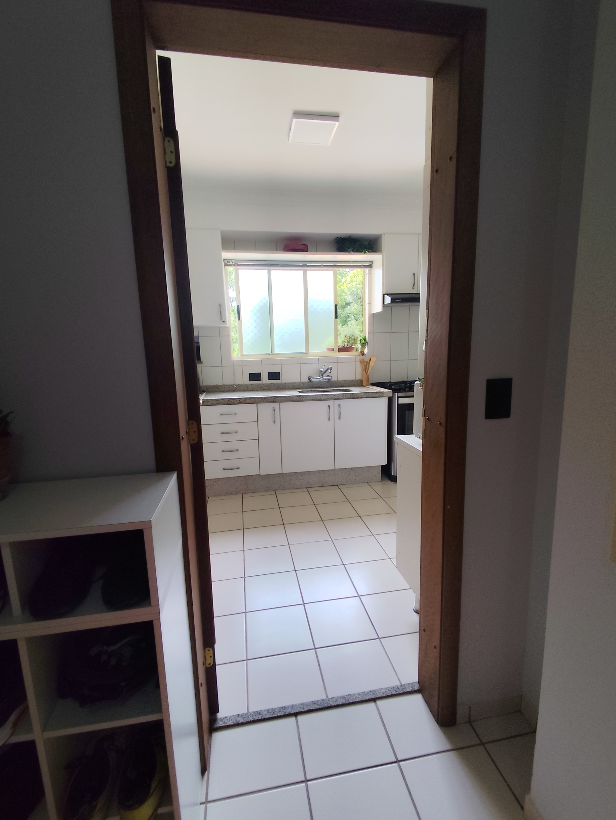 Apartamento à Venda, Edifício Four seasons, 3 suítes, 2 vagas, todo planejado, em frente AREL - Vila Fujita, Londrina, PR