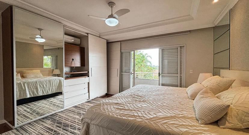 Casa a venda em Cond Pitangua, próx shopping Catuaí, 514m² construção, 5 quartos, quintal com espaço - Gleba Fazenda Palhano, Londrina, PR