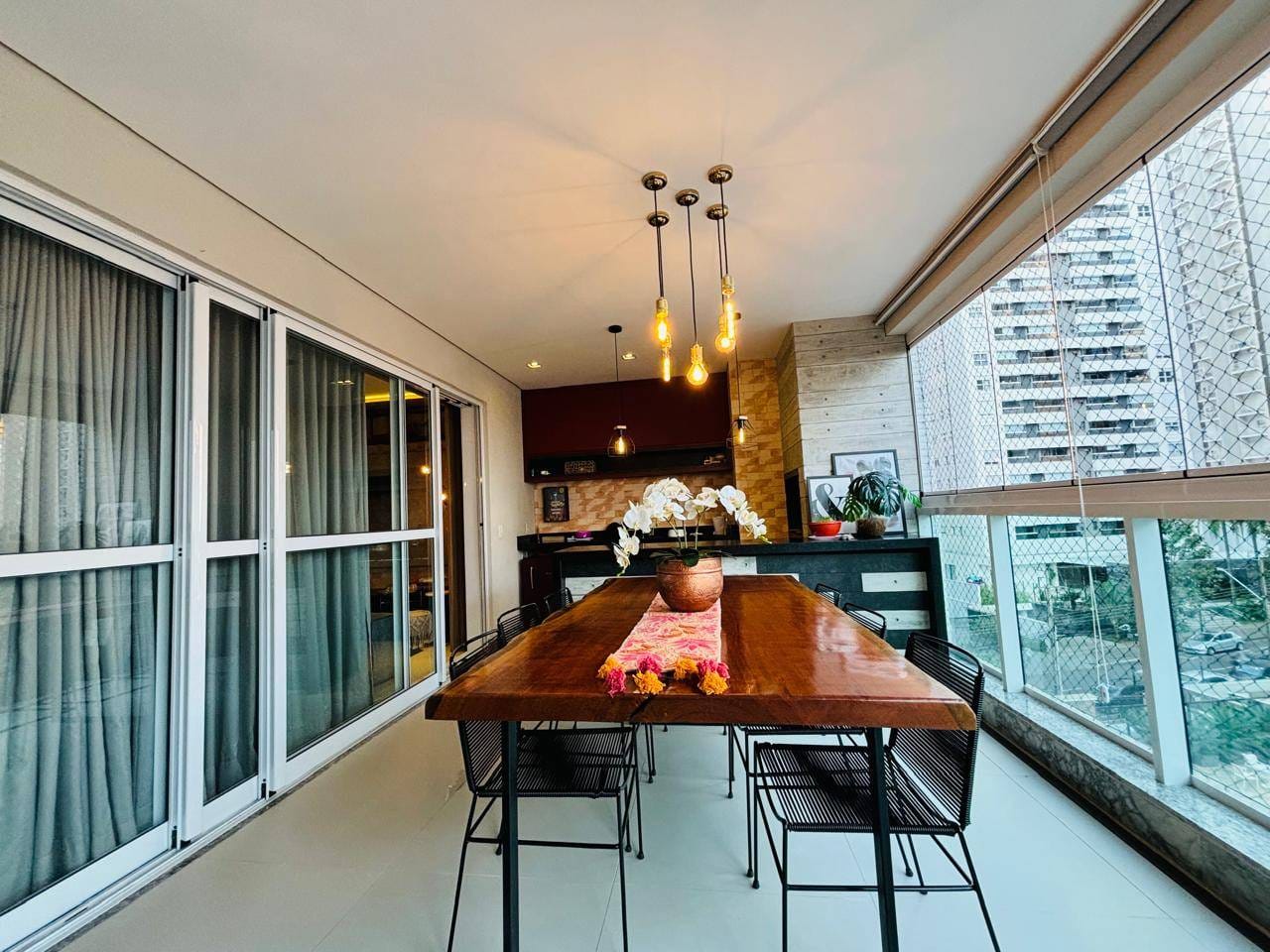 Apartamento à venda, 173 m²úteis, Edifício Queens Park, 3 suítes, closet e hidro, Varanda gourmet, decorado na Gleba Fazenda Palhano -Londrina, P