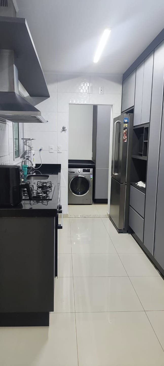 Apartamento à venda, mobiliado na Gleba Fazenda Palhano, Londrina, PR