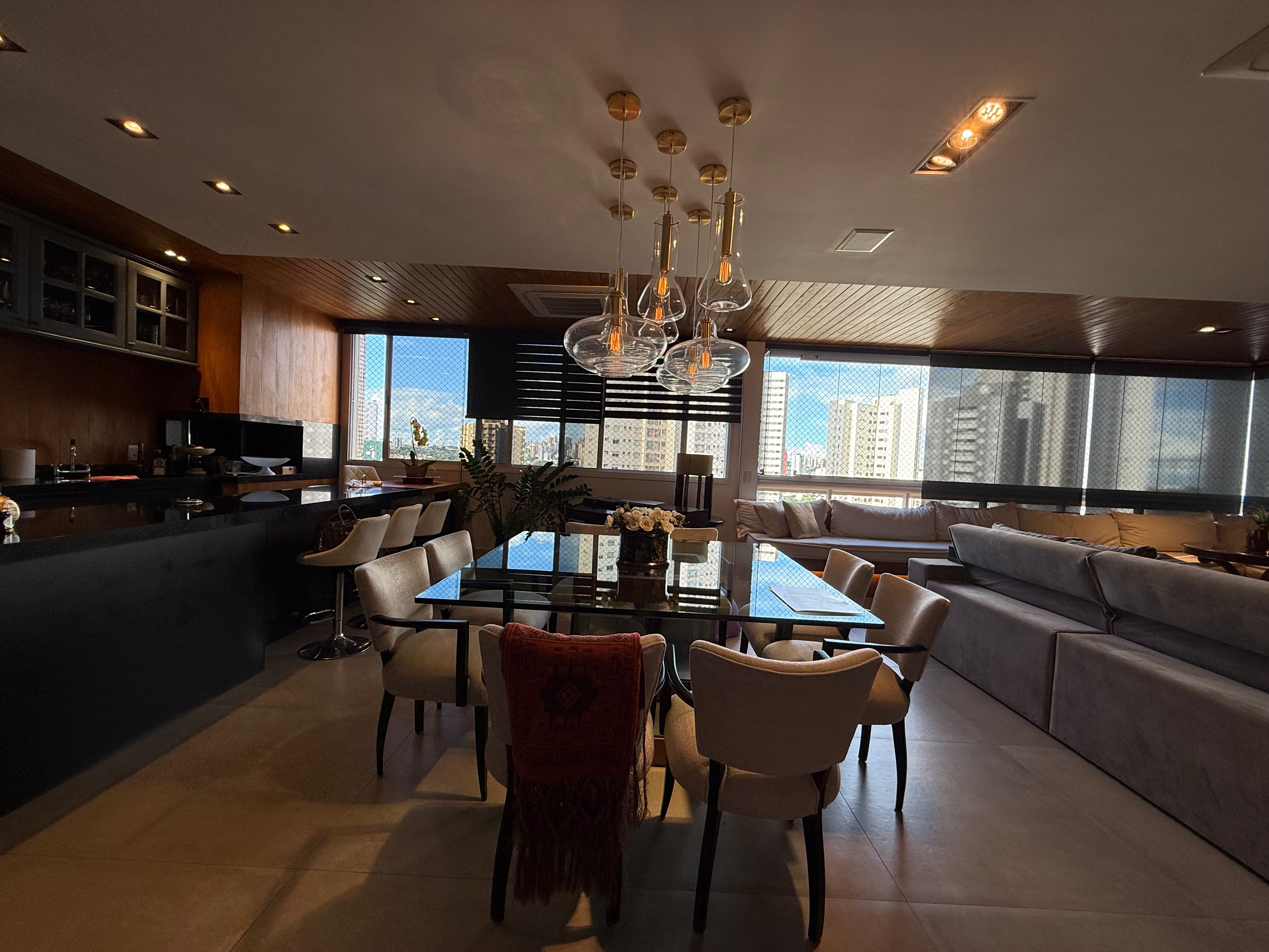 Apartamento à Venda,Porteira fechada, 245m² Privativo aceita permuta, Contém 4 suítes,3 vagas Garagem Gleba Palhano, Londrina, PR