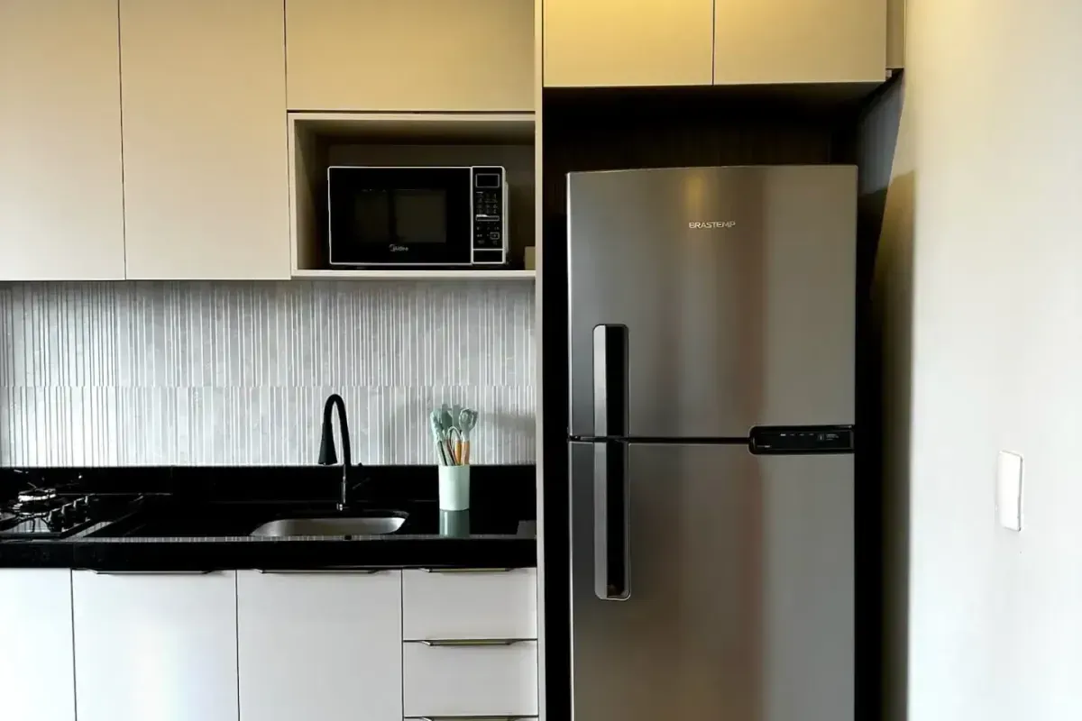 Apartamento à venda, Residencial Le Chalet, 56m² úteis, 2 quartos sendo 1 suíte, churrasqueira integrada - Parque Jamaica, Londrina, PR