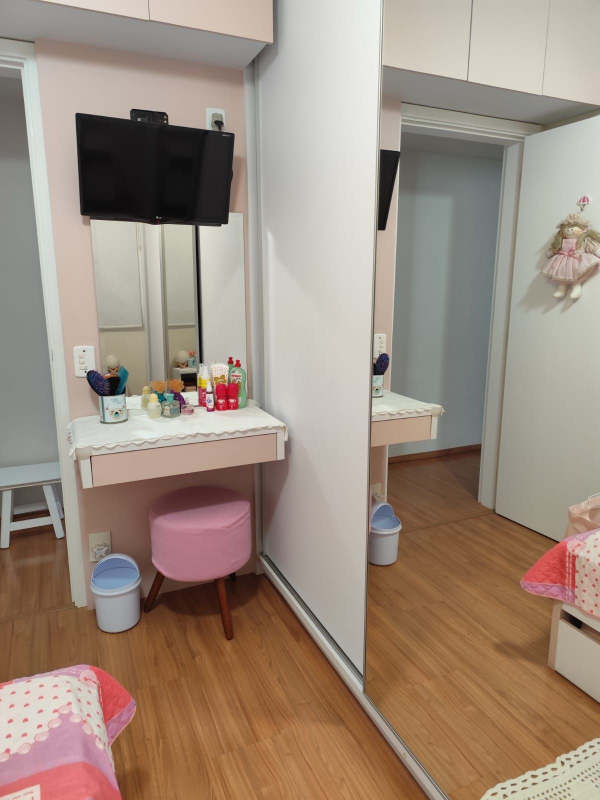 Oportunidade Apartamento à venda, Edifício Sunset Faria Lima,  66m² com 3 quartos (sendo 1 suíte), Cozinha, quartos planejados, andar alto-  em L