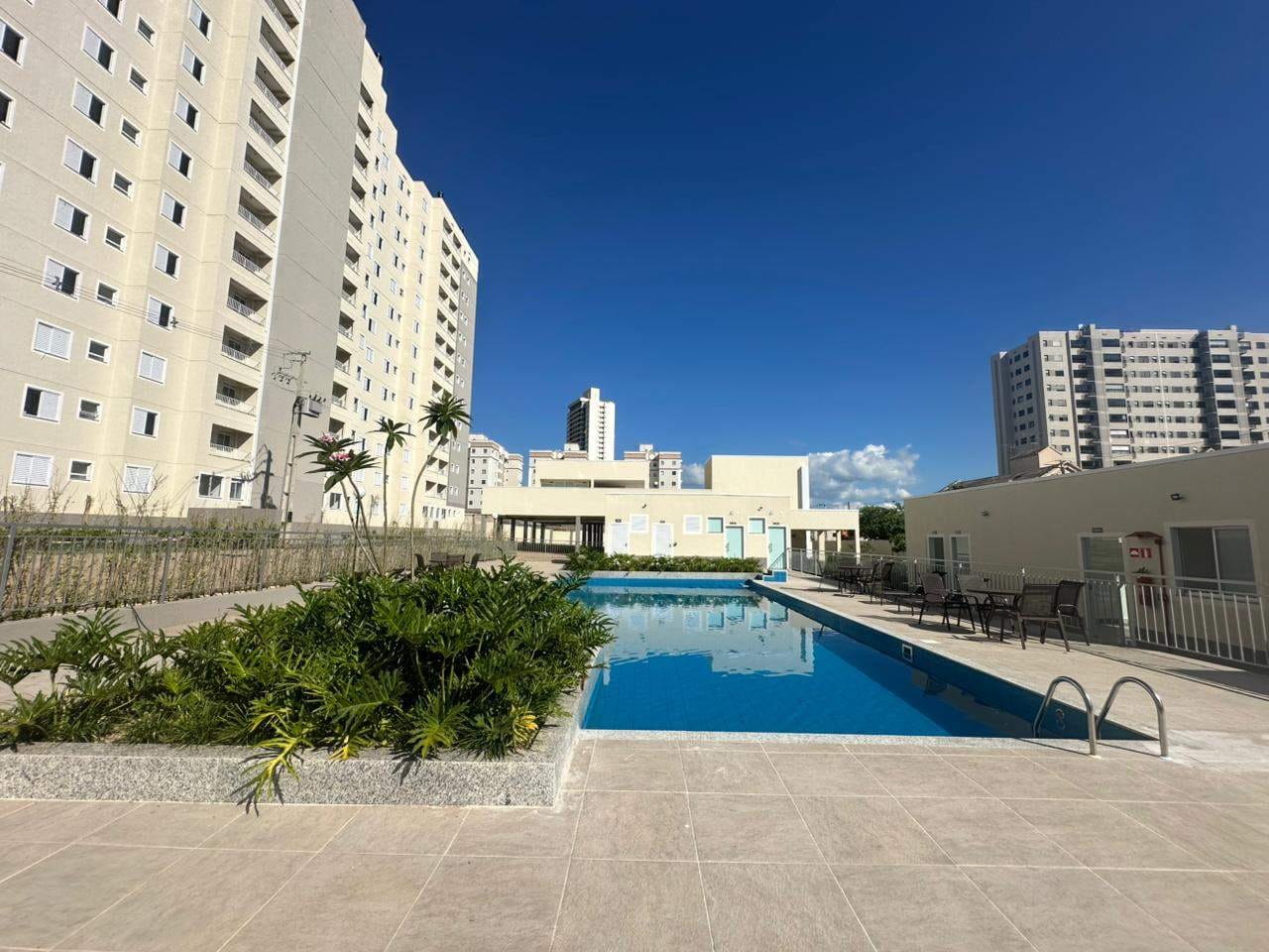 Apartamento à venda, próximo à Universidade Estadual de Londrina (UEL) , Londrina - PR