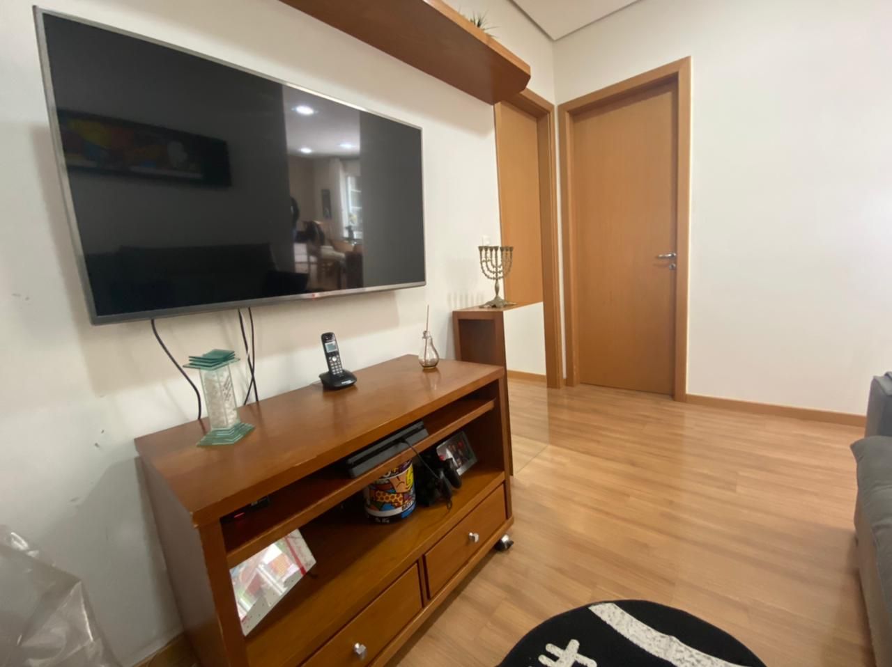 Apartamento à venda, Edifício Terroir Residence, 113m² úteis, 4 quartos sendo 1 suíte, 2 vagas -  Gleba Fazenda Palhano, Londrina, PR
