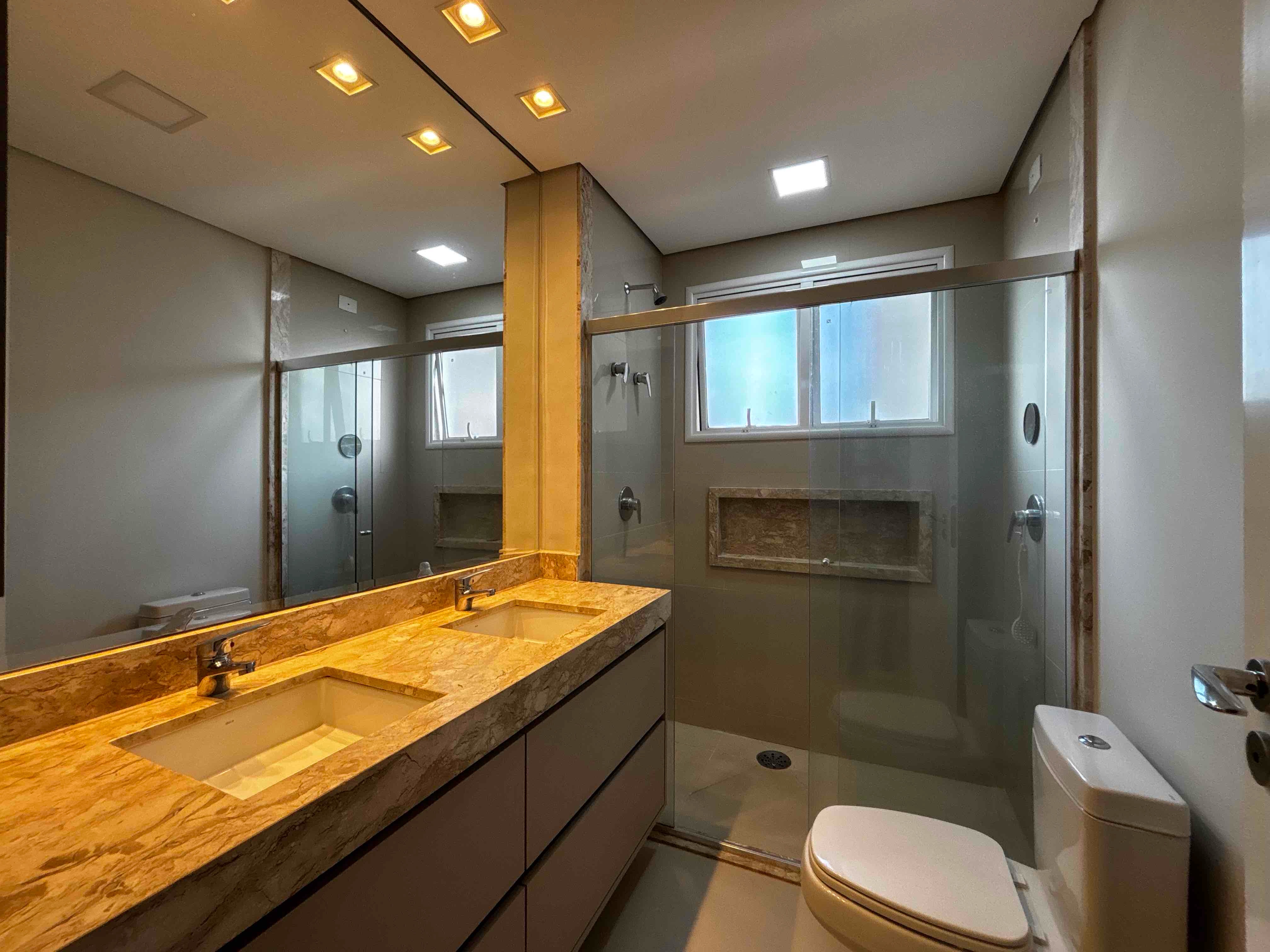 Apartamento  à Venda, Edifício Kensington, 108m² úteis, 3 quartos sendo 1 suíte, planejado, andar alto -  Santa Rosa, Londrina, PR