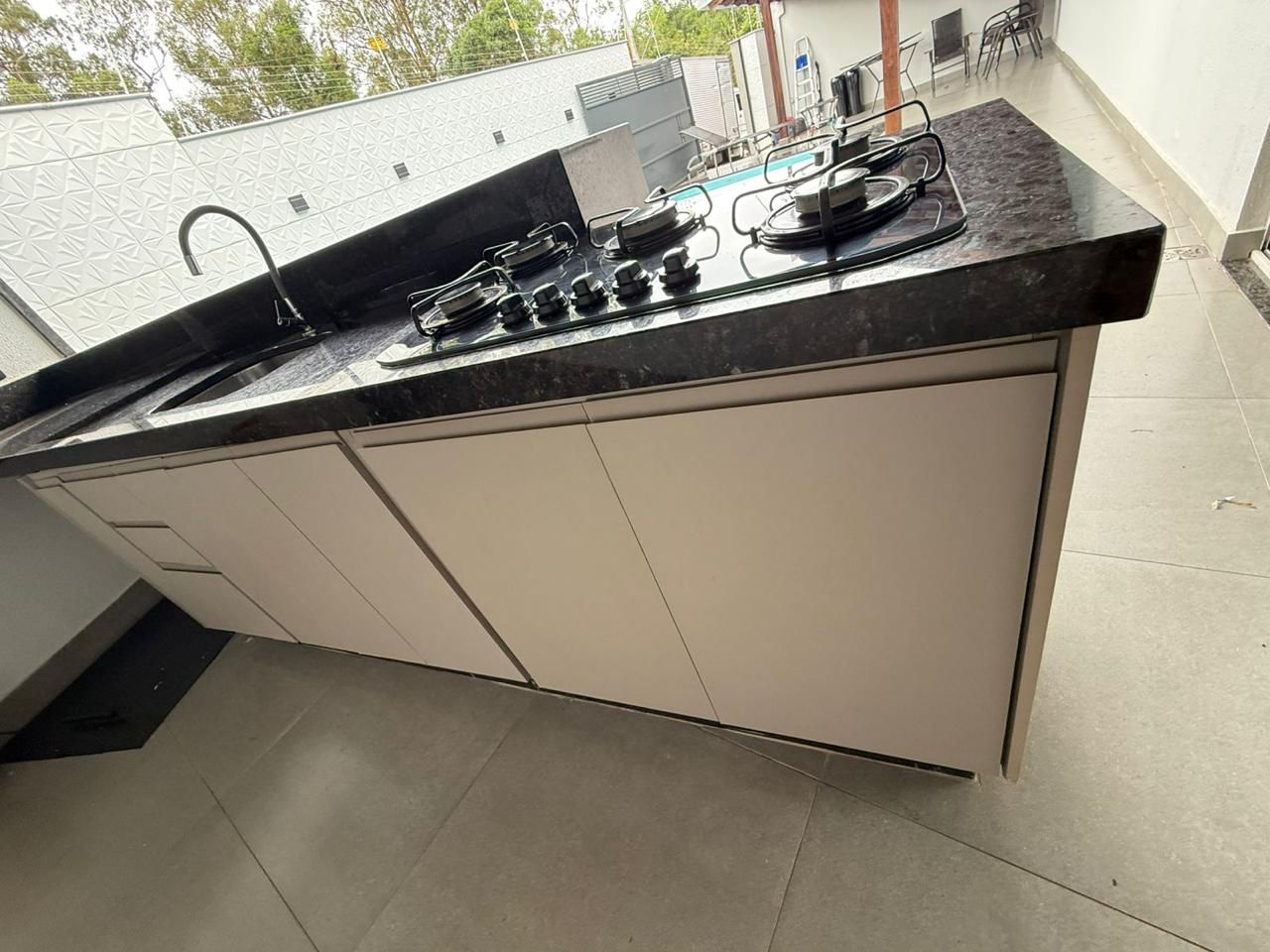 Casa à venda, Jd Abussafe, 220 m², com piscina, 3 Quartos sendo 1 suite, Londrina, PR